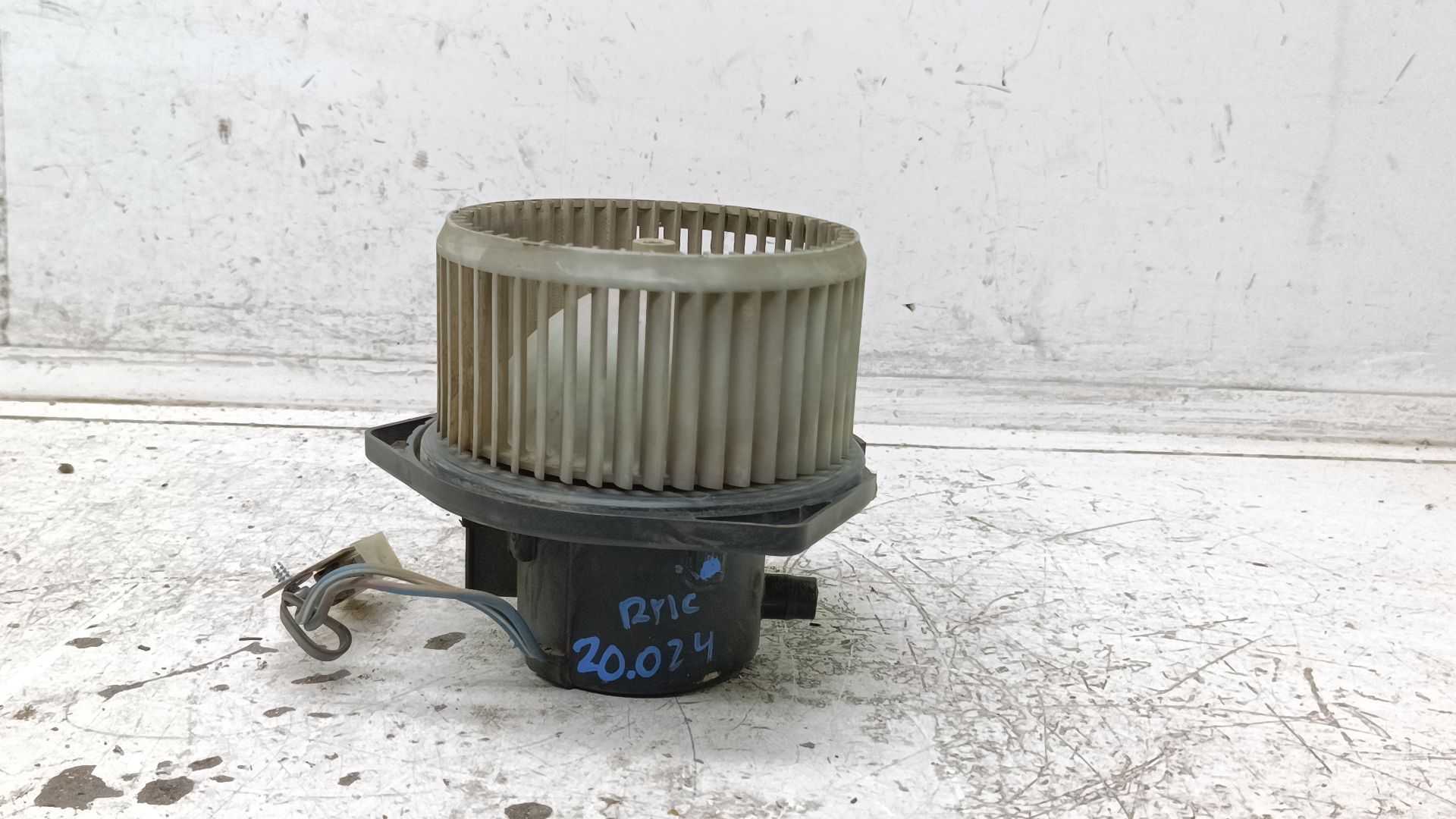 Recambio de motor calefaccion para nissan terrano ii (r20) 2.7 tdi 4wd referencia OEM IAM   
