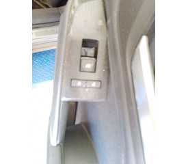 MANDO ELEVALUNAS DELANTERO DERECHO 254116XL0A 