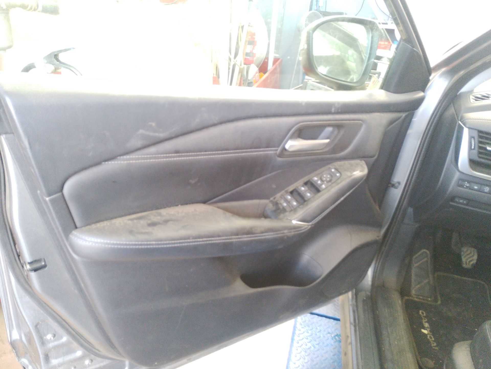 Recambio de guarnecido puerta delantera izquierda para nissan qashqai iii (j12) 1.3 dig-t referencia OEM IAM   