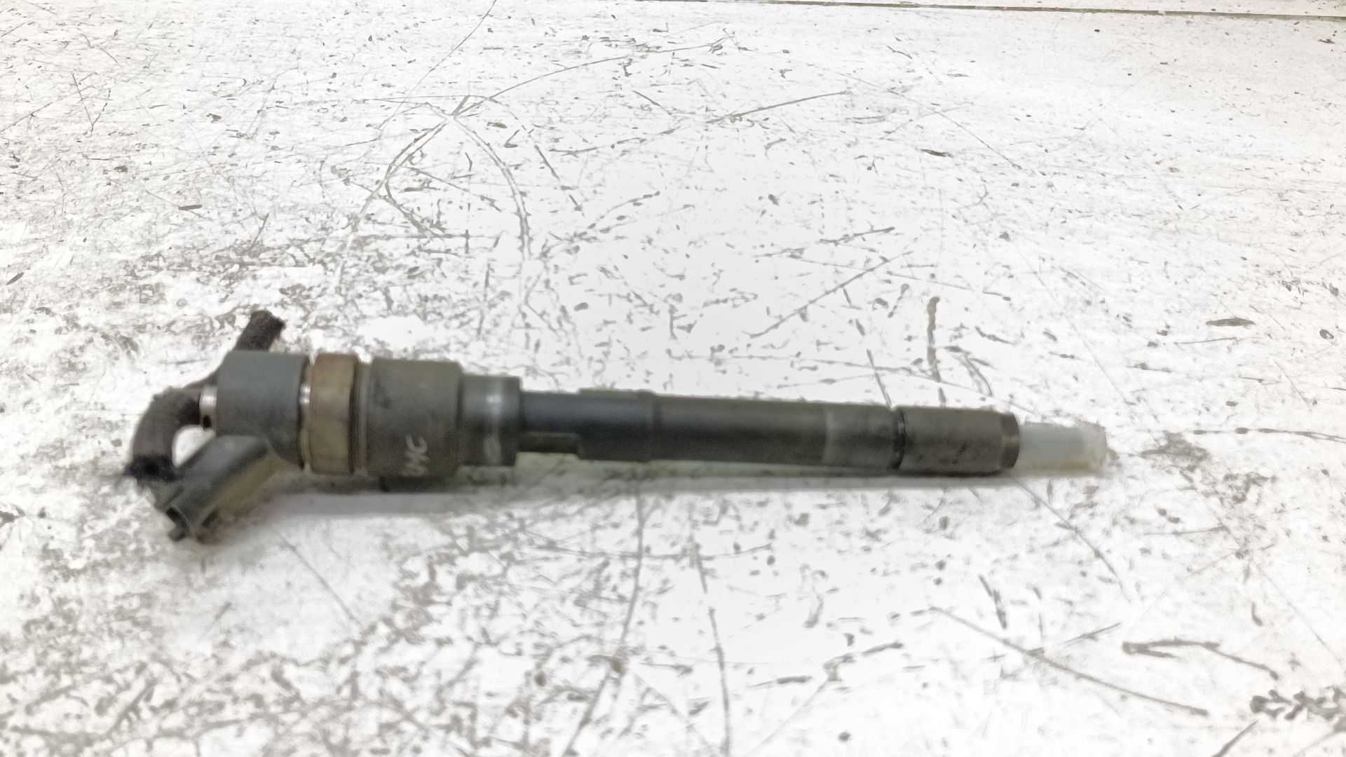 Recambio de inyector para kia carens 2.0 crdi ex monovolumen referencia OEM IAM 0445110258  