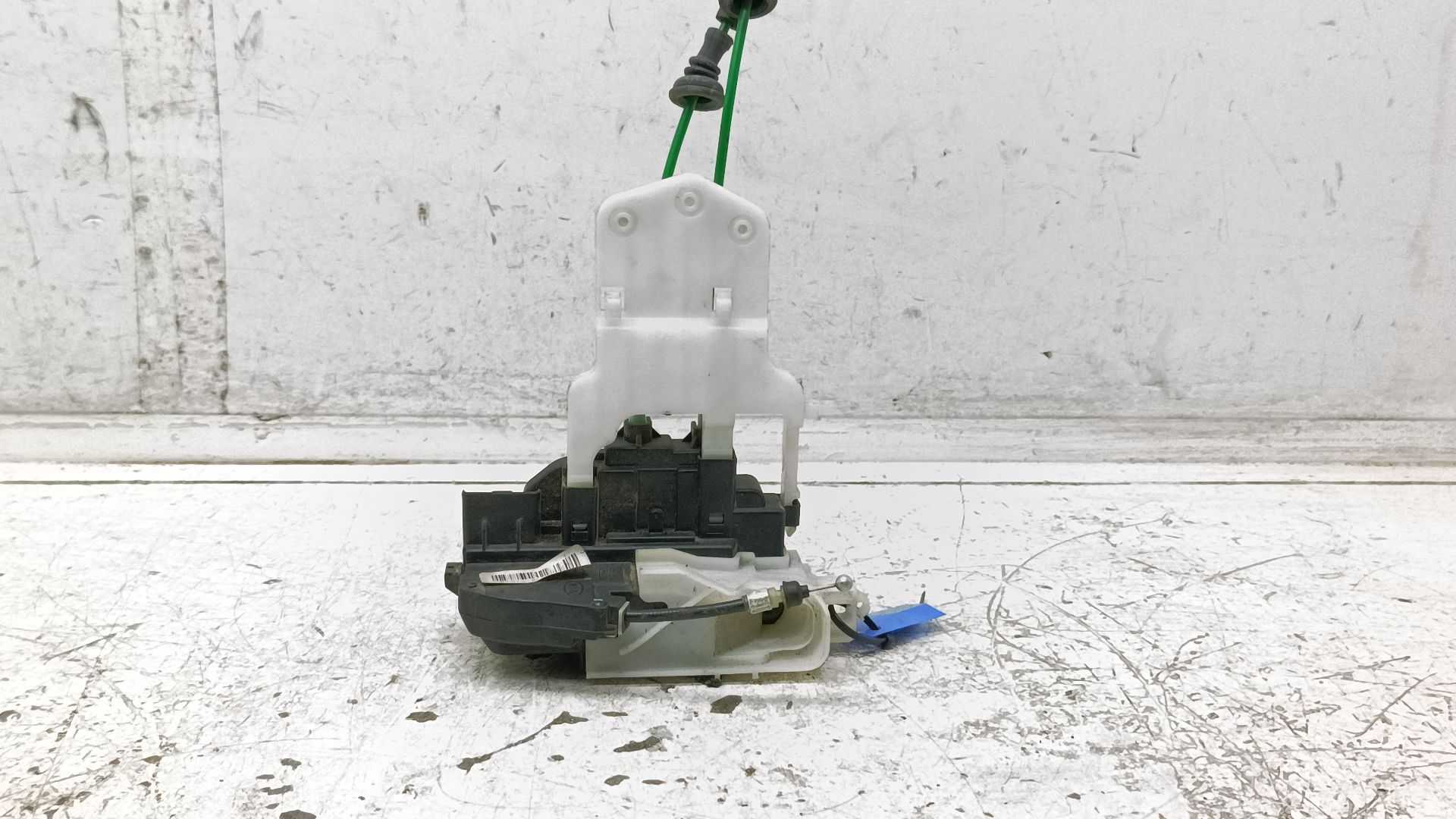 Recambio de cerradura puerta delantera izquierda para hyundai i30 classic referencia OEM IAM 813102L020GFG  
