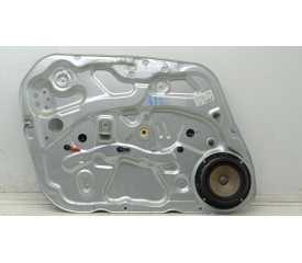 ELEVALUNAS DELANTERO IZQUIERDO 824702R010 