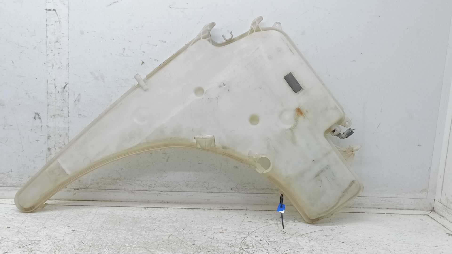 Recambio de deposito limpia para bmw serie 1 berlina (e81/e87) 118d referencia OEM IAM 712423116  