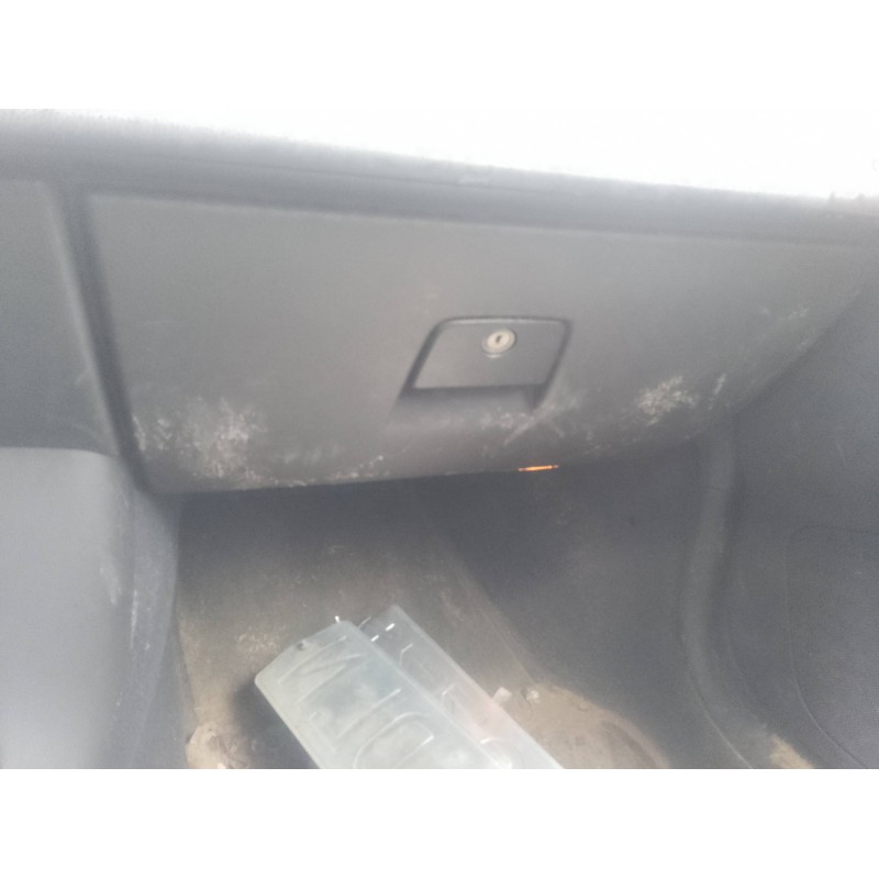 Recambio de guantera para volvo s40 berlina 2.0 d kinetic referencia OEM IAM   