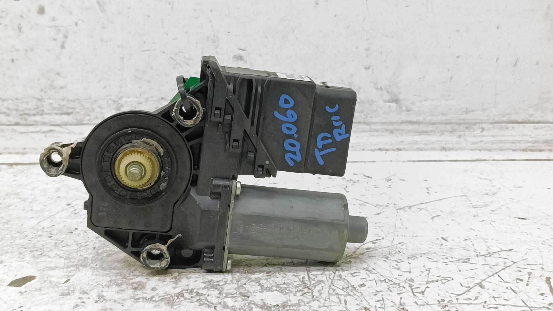 Recambio de motor elevalunas trasero derecho para volkswagen golf v (1k1) 1.9 tdi referencia OEM IAM 1K4839402E  