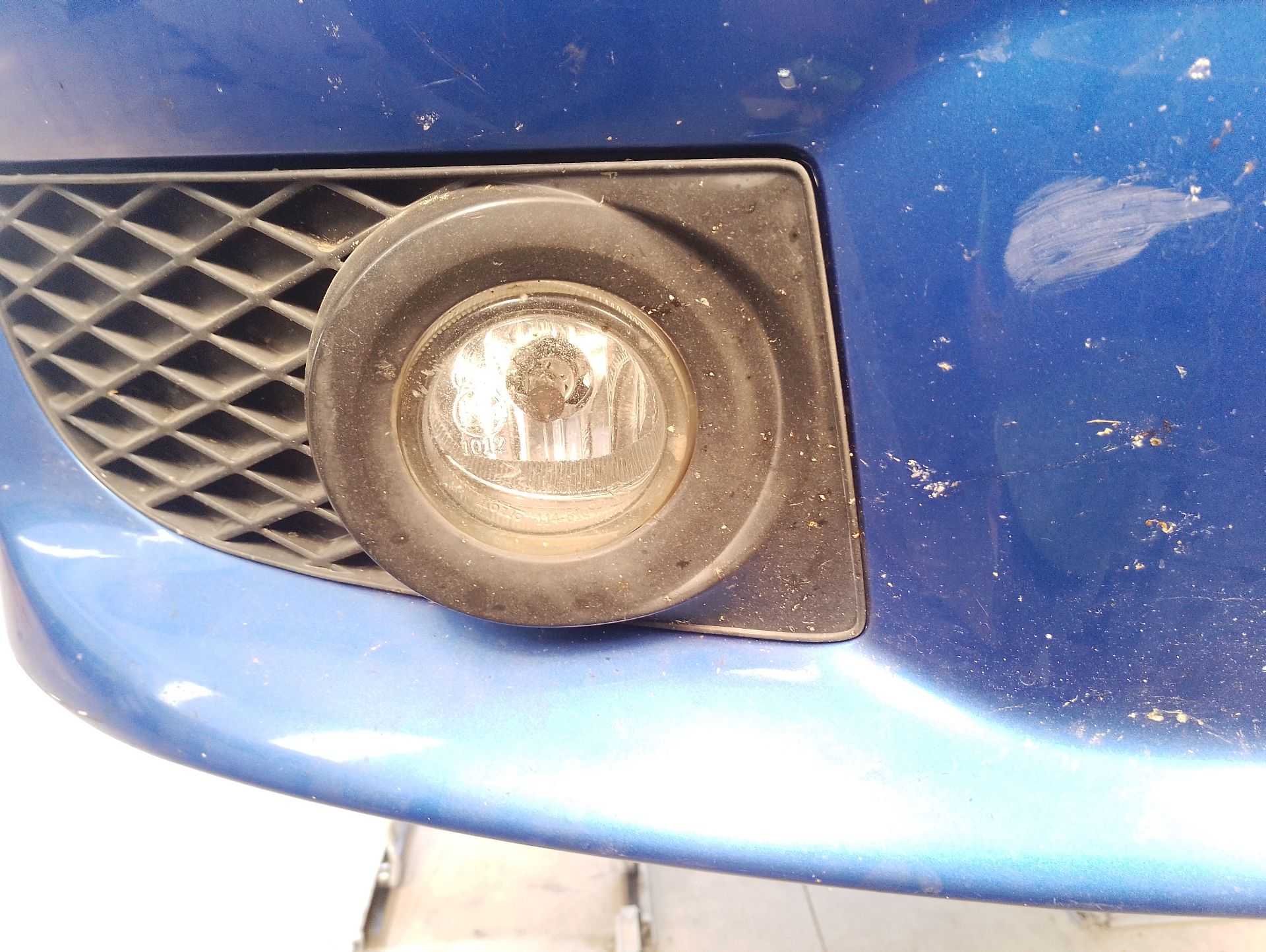 Recambio de faro antiniebla derecho para mazda premacy (cp) 2.0 td referencia OEM IAM   