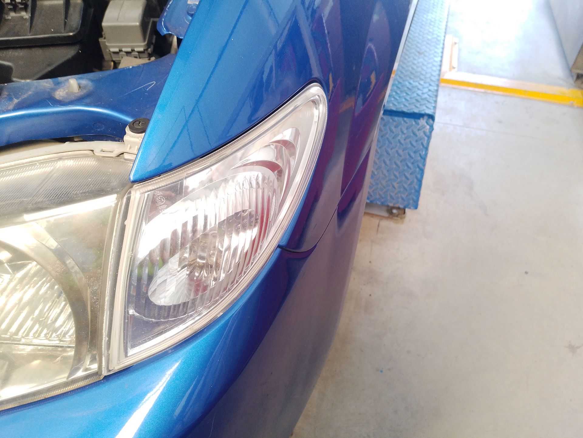 Recambio de piloto delantero izquierdo para mazda premacy (cp) 2.0 td referencia OEM IAM   