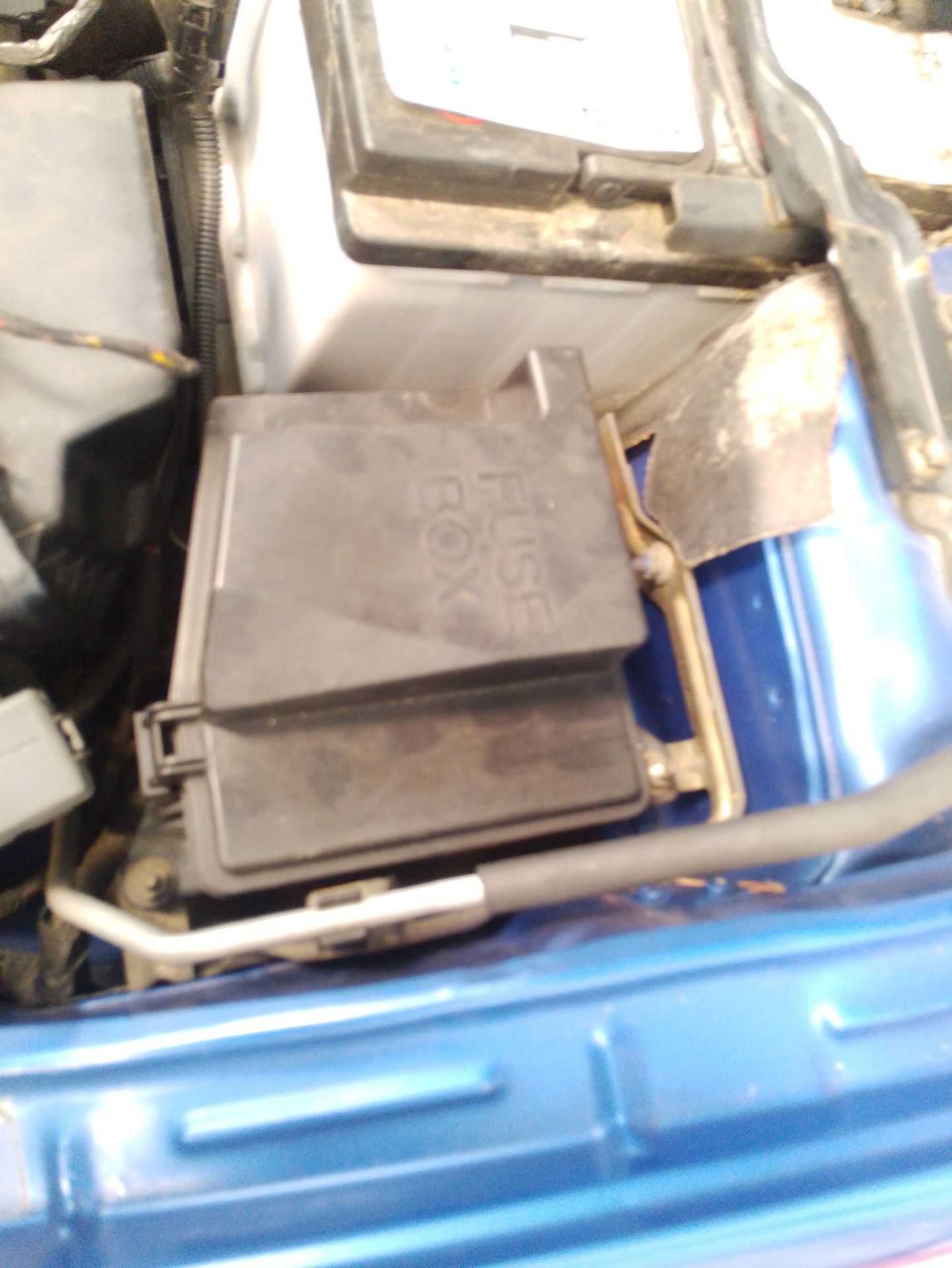Recambio de caja reles / fusibles para mazda premacy (cp) 2.0 td referencia OEM IAM   