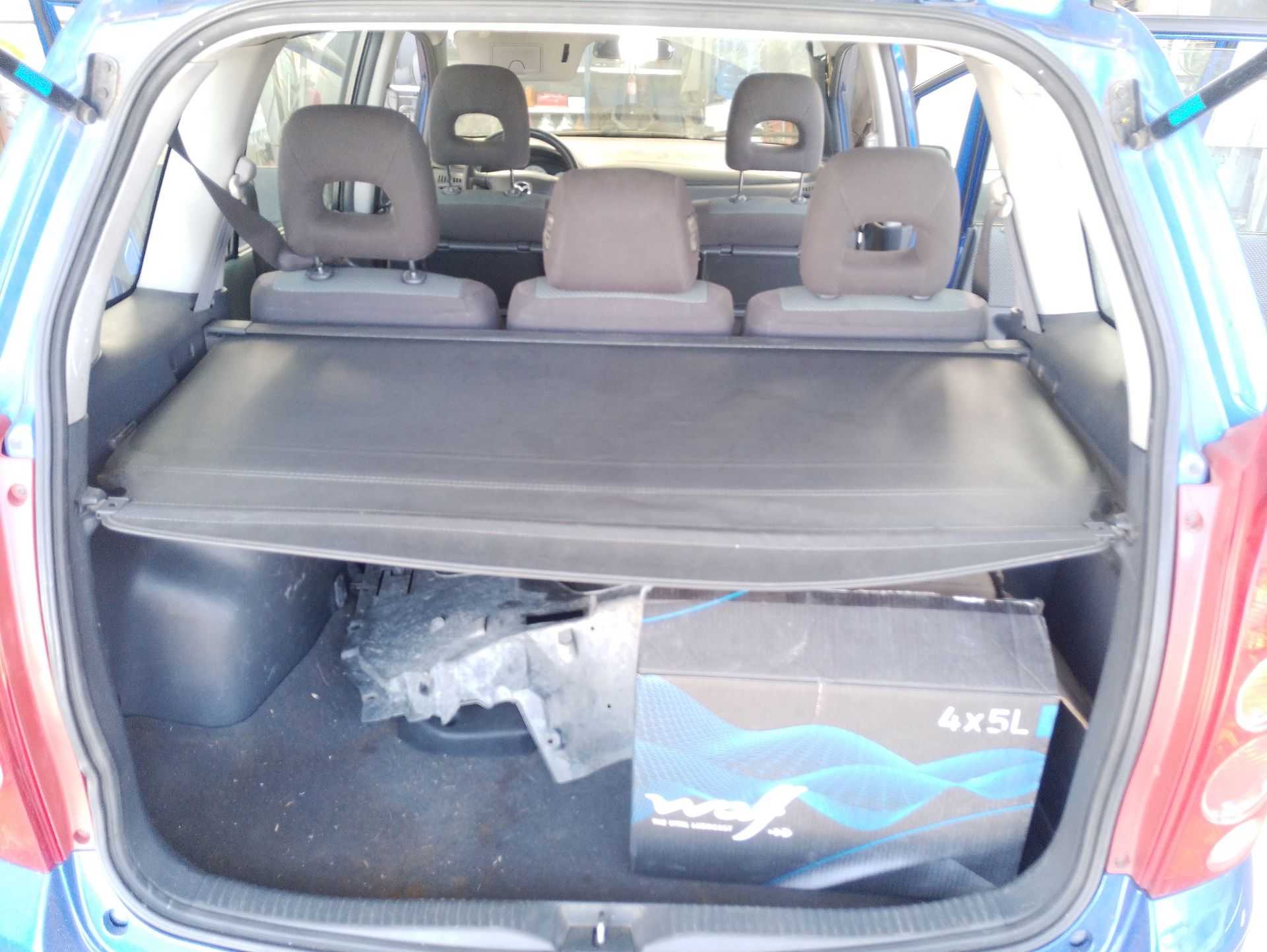 Recambio de bandeja trasera para mazda premacy (cp) 2.0 td referencia OEM IAM C101V135005  