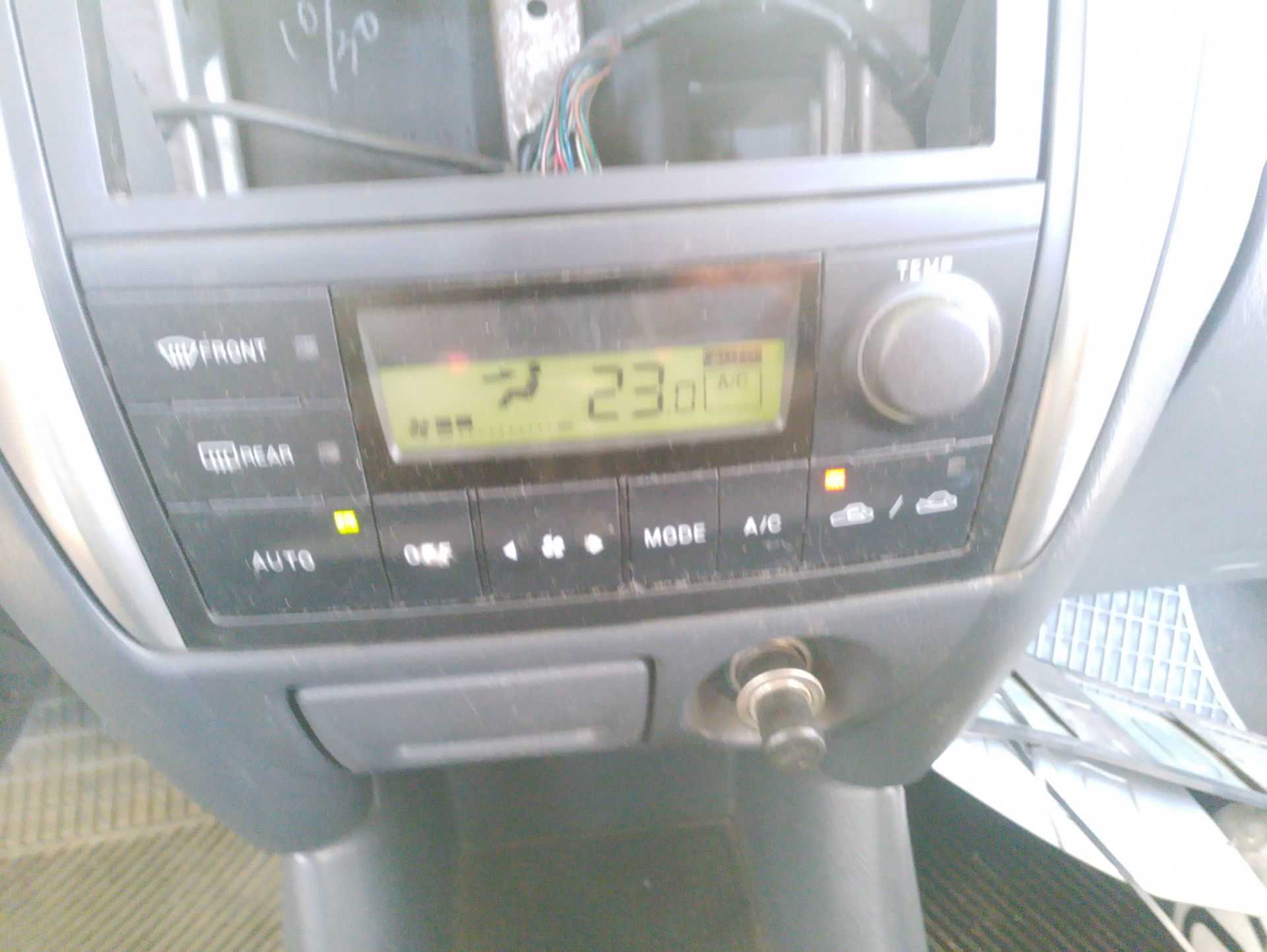 Recambio de mando climatizador para mazda premacy (cp) 2.0 td referencia OEM IAM   