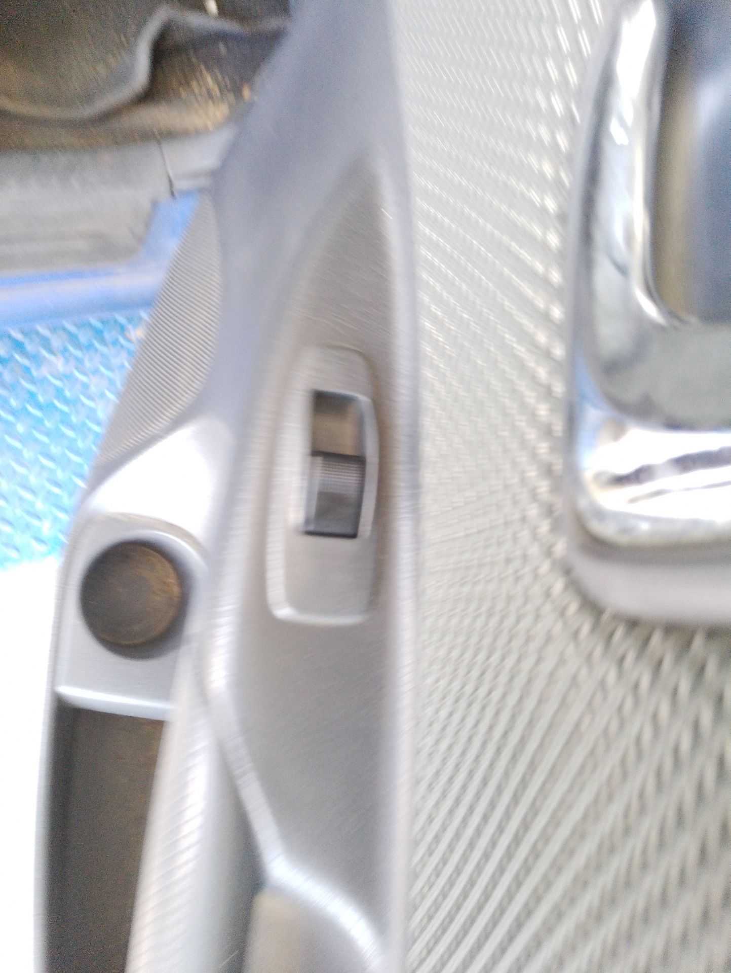 Recambio de mando elevalunas trasero derecho para mazda premacy (cp) 2.0 td referencia OEM IAM   