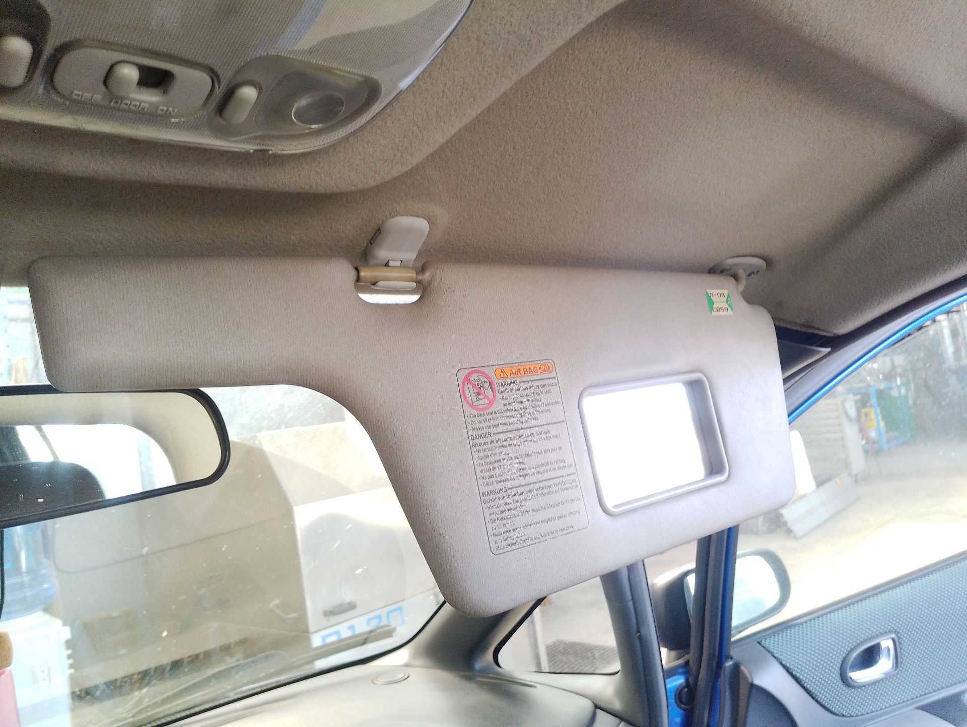 Recambio de parasol derecho para mazda premacy (cp) 2.0 td referencia OEM IAM CB0869270A03  