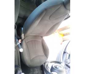 ASIENTO DELANTERO IZQUIERDO 