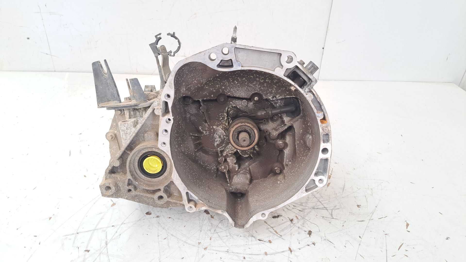 Recambio de caja cambios para nissan note (e11e) acenta referencia OEM IAM jh3  