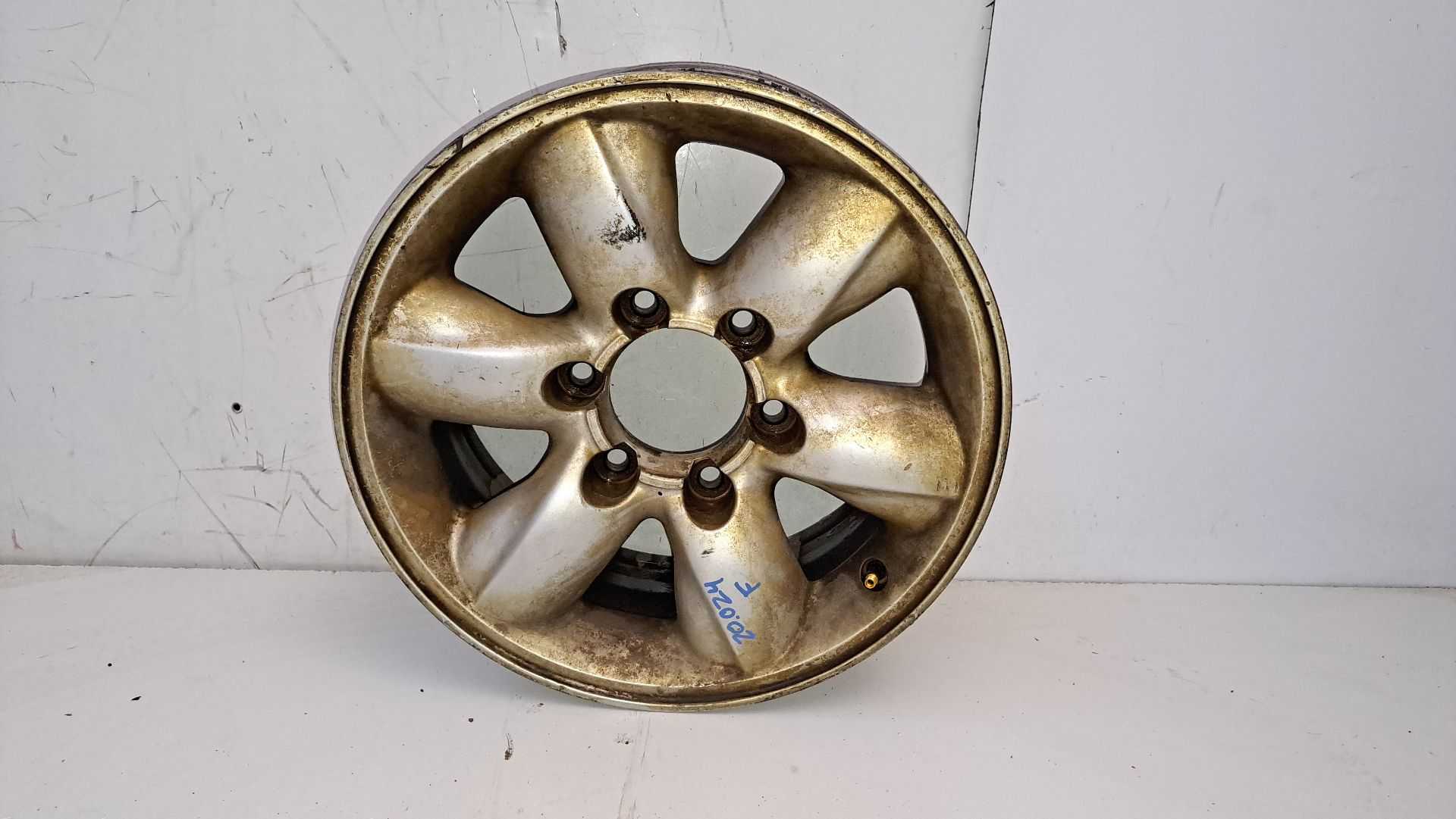 Recambio de llanta para nissan terrano ii (r20) 2.7 tdi 4wd referencia OEM IAM r16  