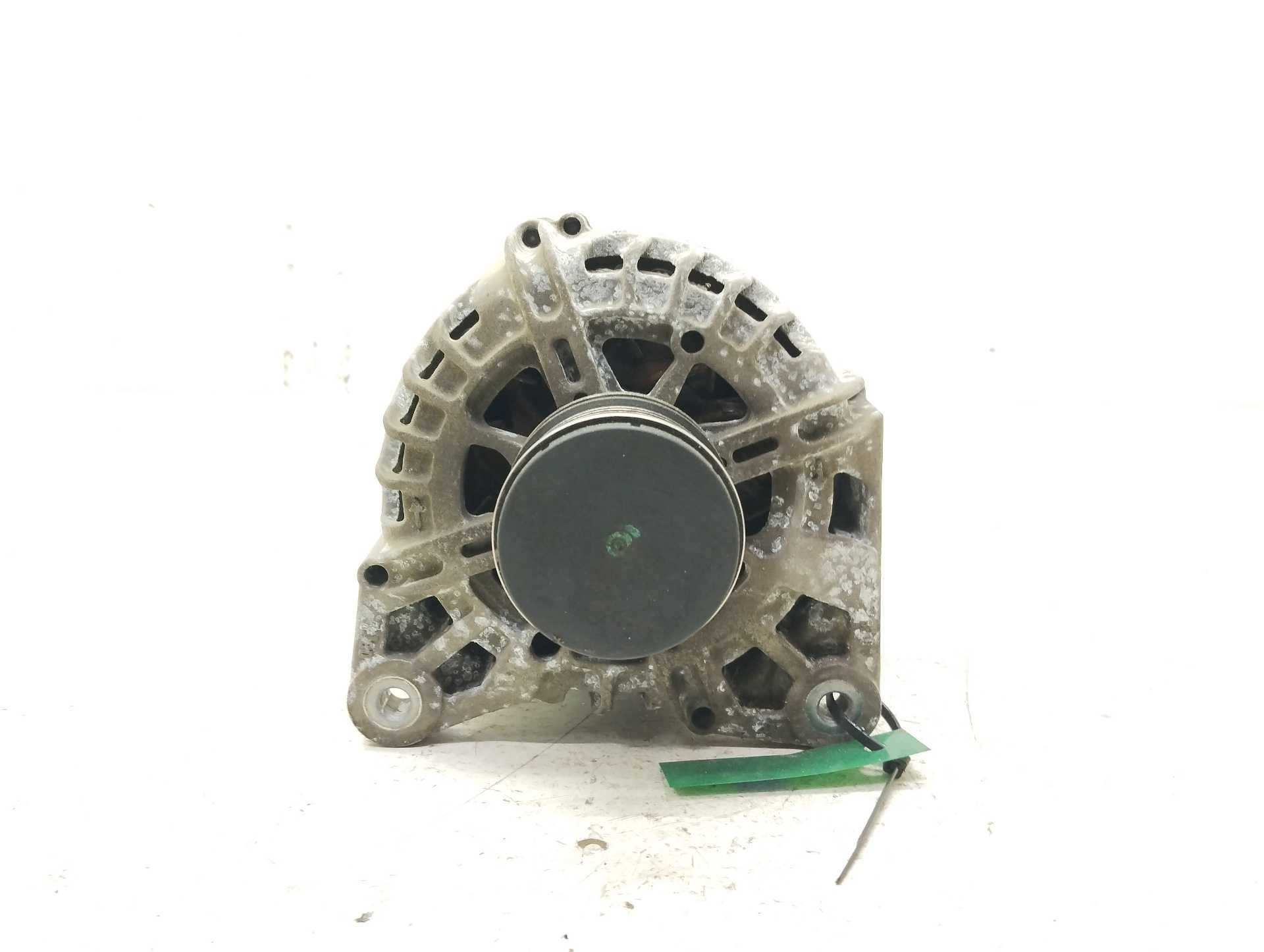 Recambio de alternador para renault clio iv 1.5 dci referencia OEM IAM 231007865RA TG12C124 2612718A
