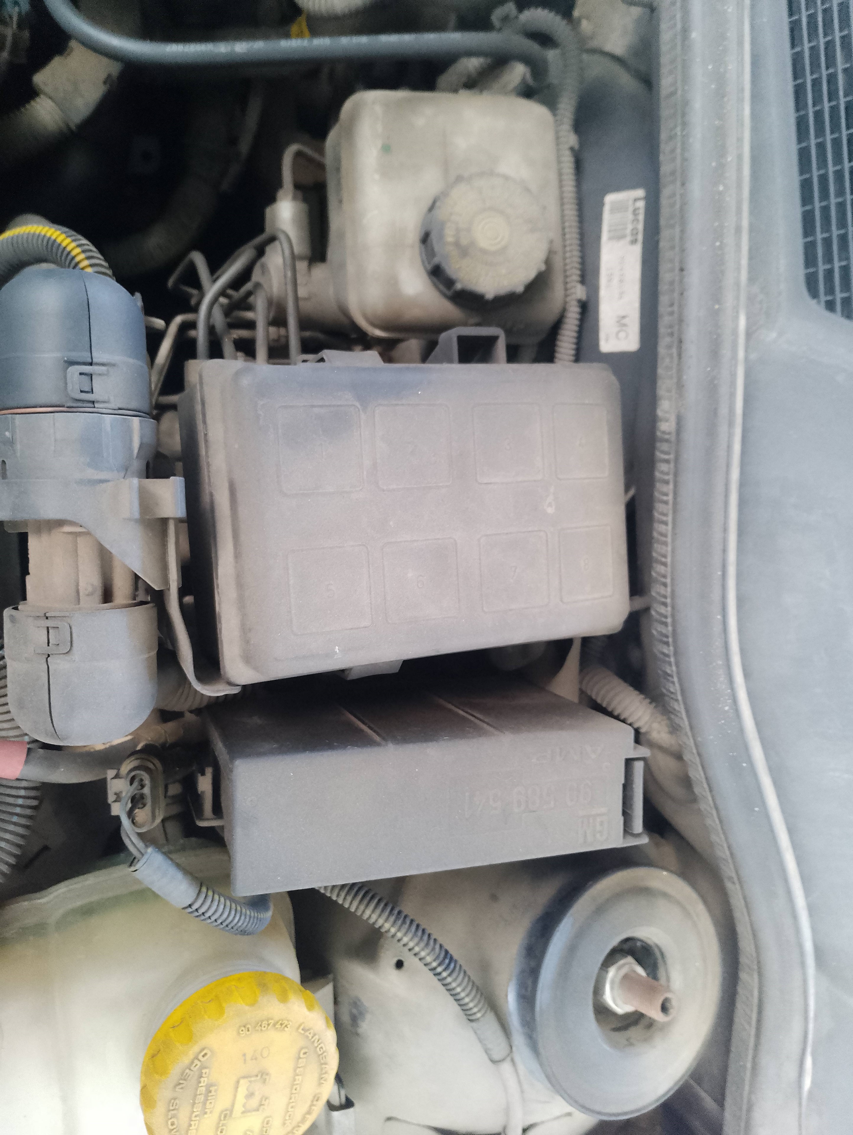 Recambio de caja reles / fusibles para opel astra g berlina club referencia OEM IAM   
