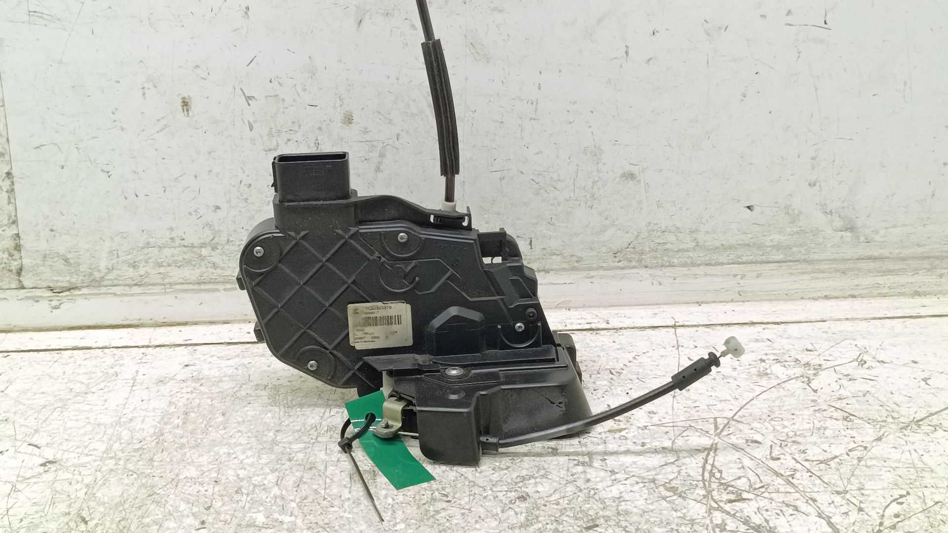 Recambio de cerradura puerta trasera izquierda para land rover discovery v6 td edition 60 yrs referencia OEM IAM FQM500370  