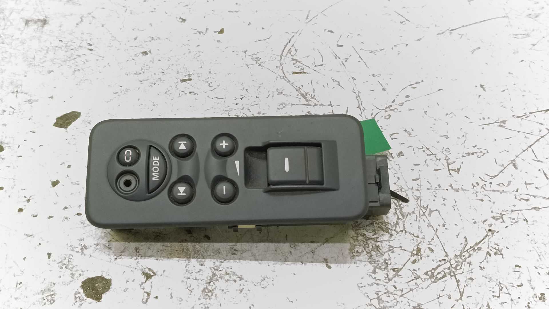 Recambio de mando elevalunas trasero izquierdo para land rover discovery v6 td edition 60 yrs referencia OEM IAM YUD501080PVJ  