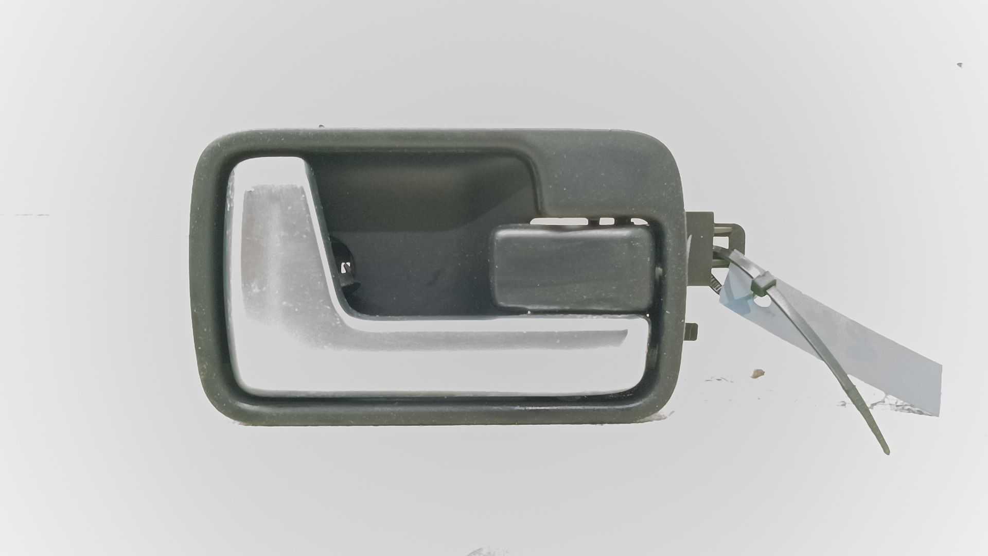 Recambio de maneta interior trasera derecha para land rover discovery v6 td edition 60 yrs referencia OEM IAM FVC500126XXX  