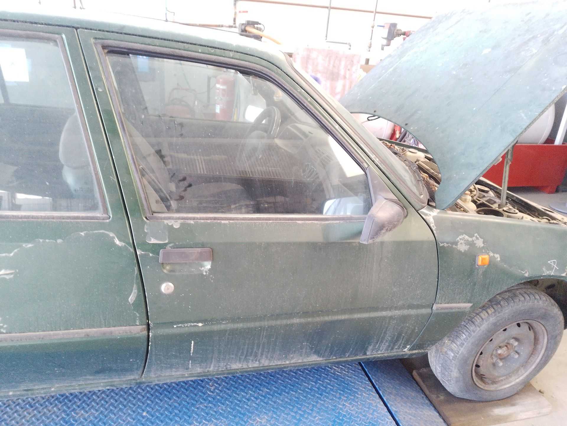 Recambio de puerta delantera derecha para peugeot 205 ii (20a/c) 1.4 referencia OEM IAM 9004F1  