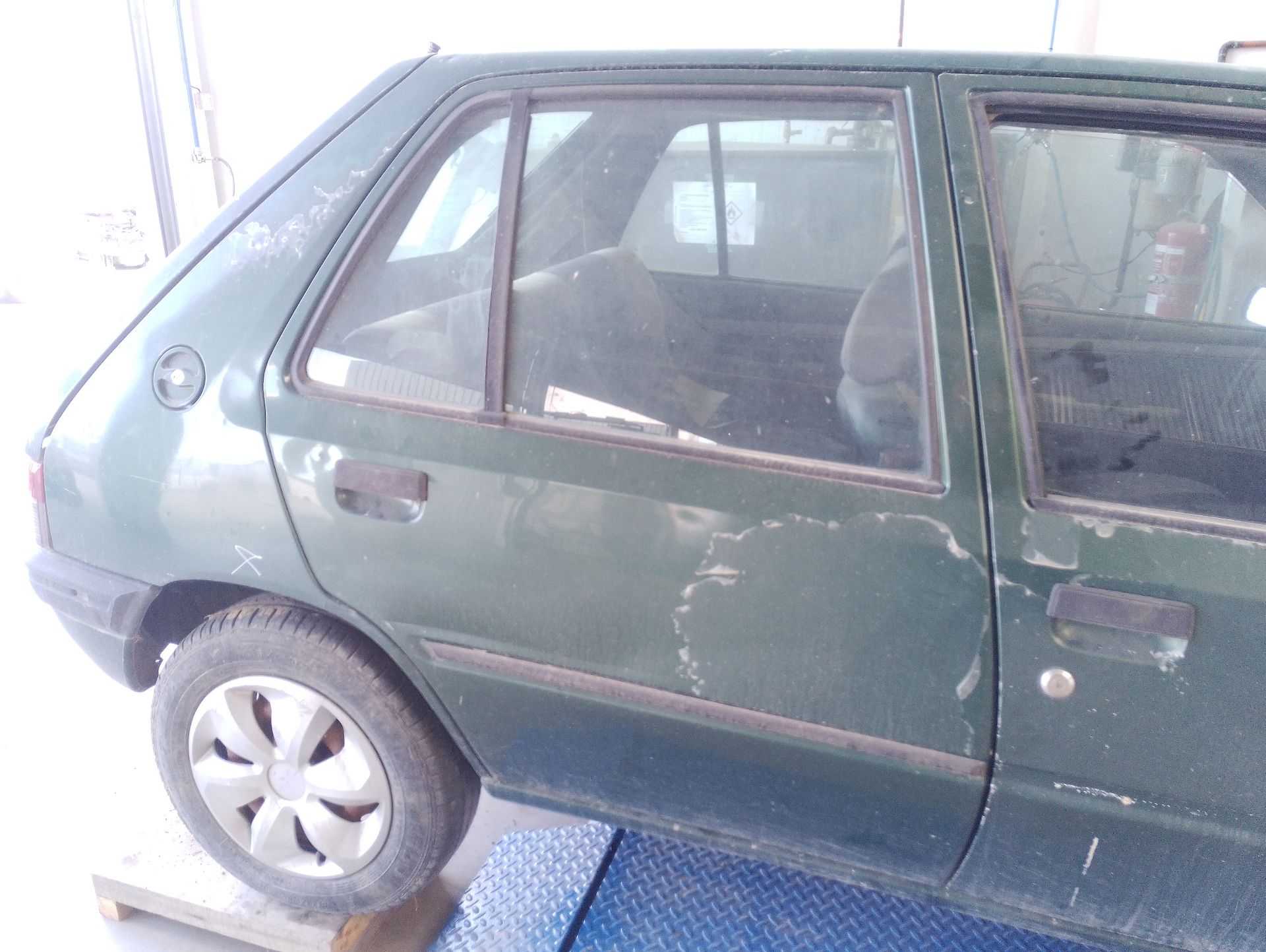 Recambio de puerta trasera derecha para peugeot 205 ii (20a/c) 1.4 referencia OEM IAM 900864  
