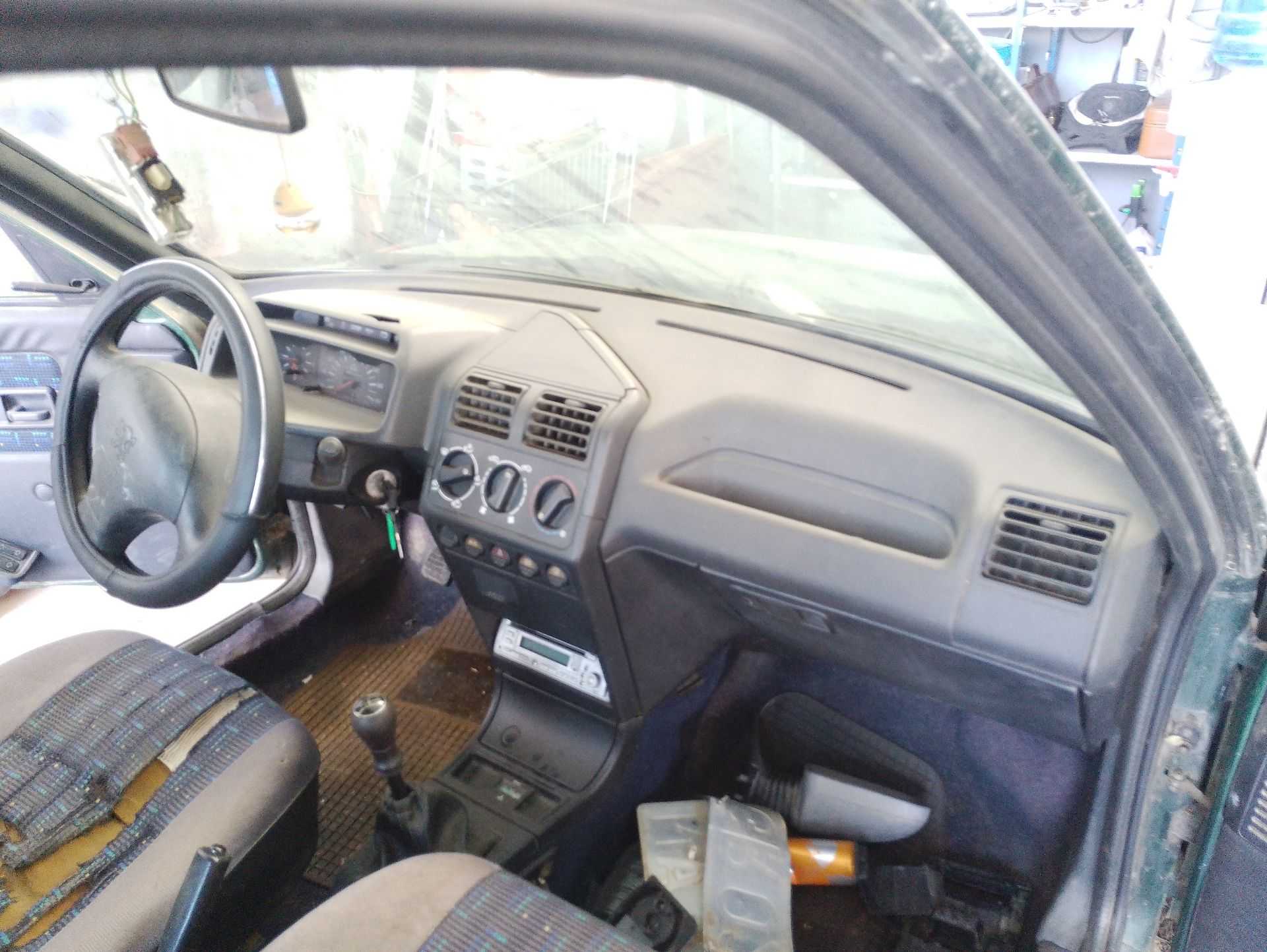 Recambio de salpicadero para peugeot 205 ii (20a/c) 1.4 referencia OEM IAM 820362  