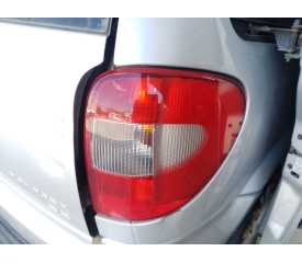 PILOTO TRASERO DERECHO 04857306AB 