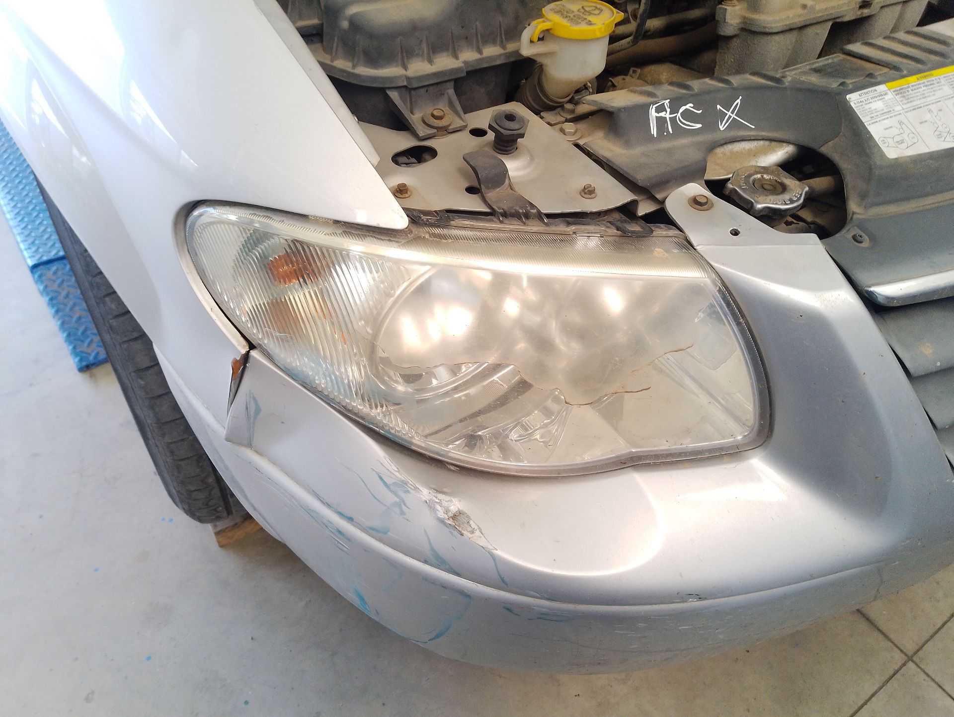 Recambio de faro derecho para chrysler voyager iv (rg, rs) 2.4 referencia OEM IAM 04857702AB  