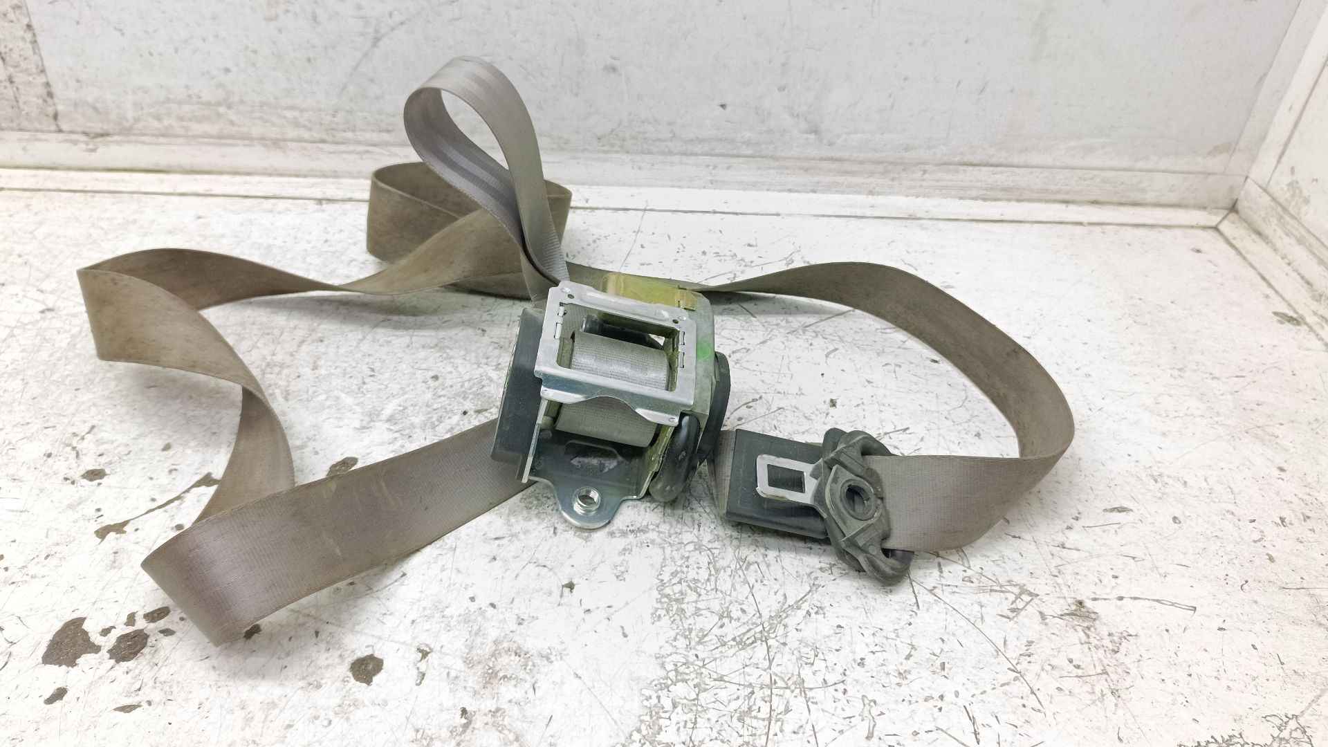 Recambio de cinturon seguridad delantero derecho para audi a4 avant (8e) 2.0 tdi referencia OEM IAM 604718400  