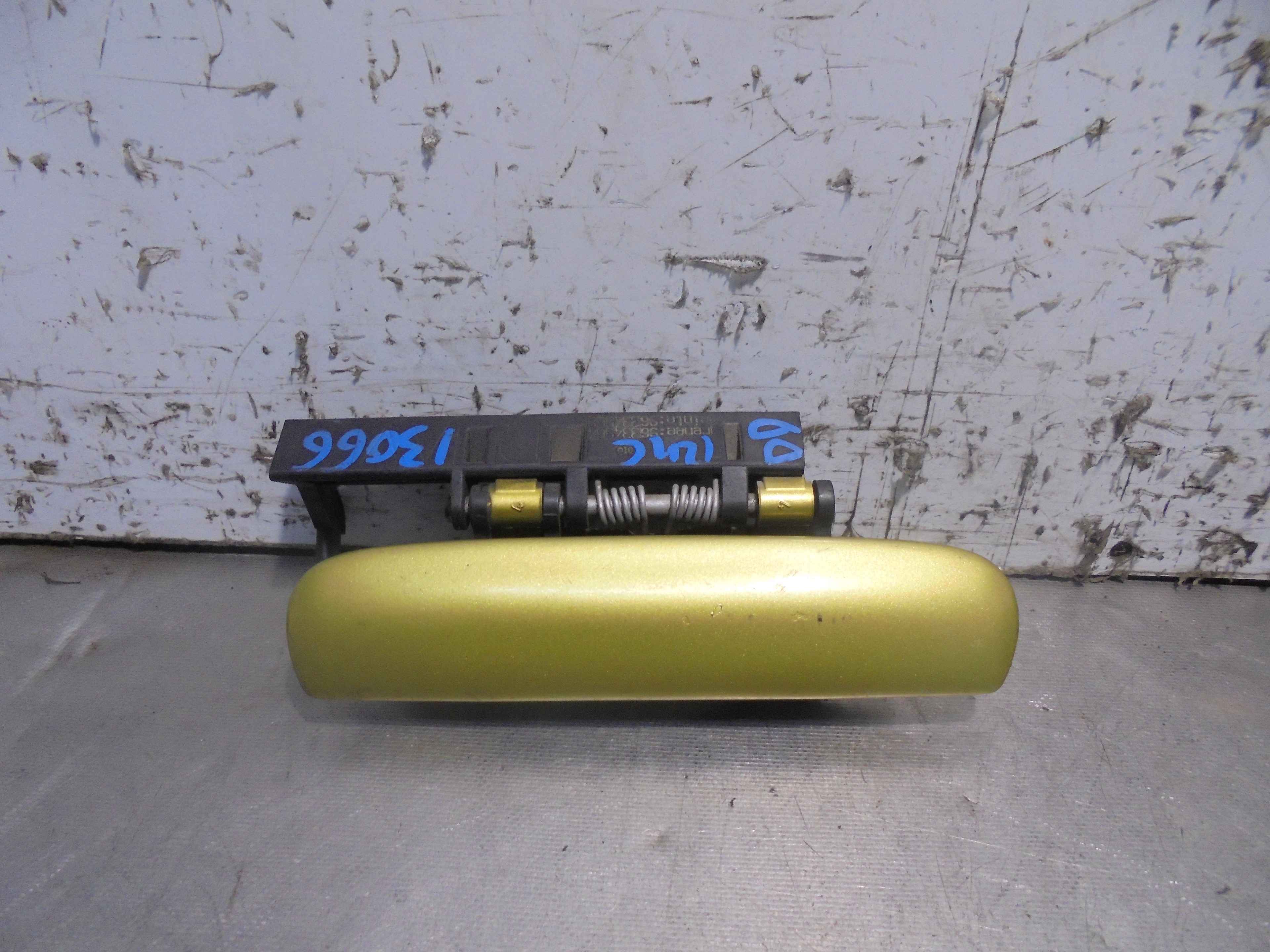 Recambio de maneta exterior delantera derecha para citroën xsara berlina 1.9 td exclusive referencia OEM IAM 96334564  
