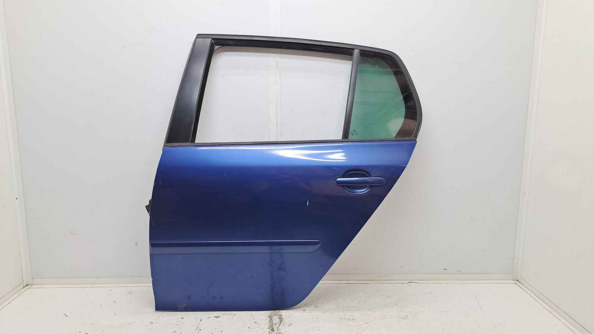 Recambio de puerta trasera izquierda para volkswagen golf v (1k1) 1.9 tdi referencia OEM IAM 1k6833311  