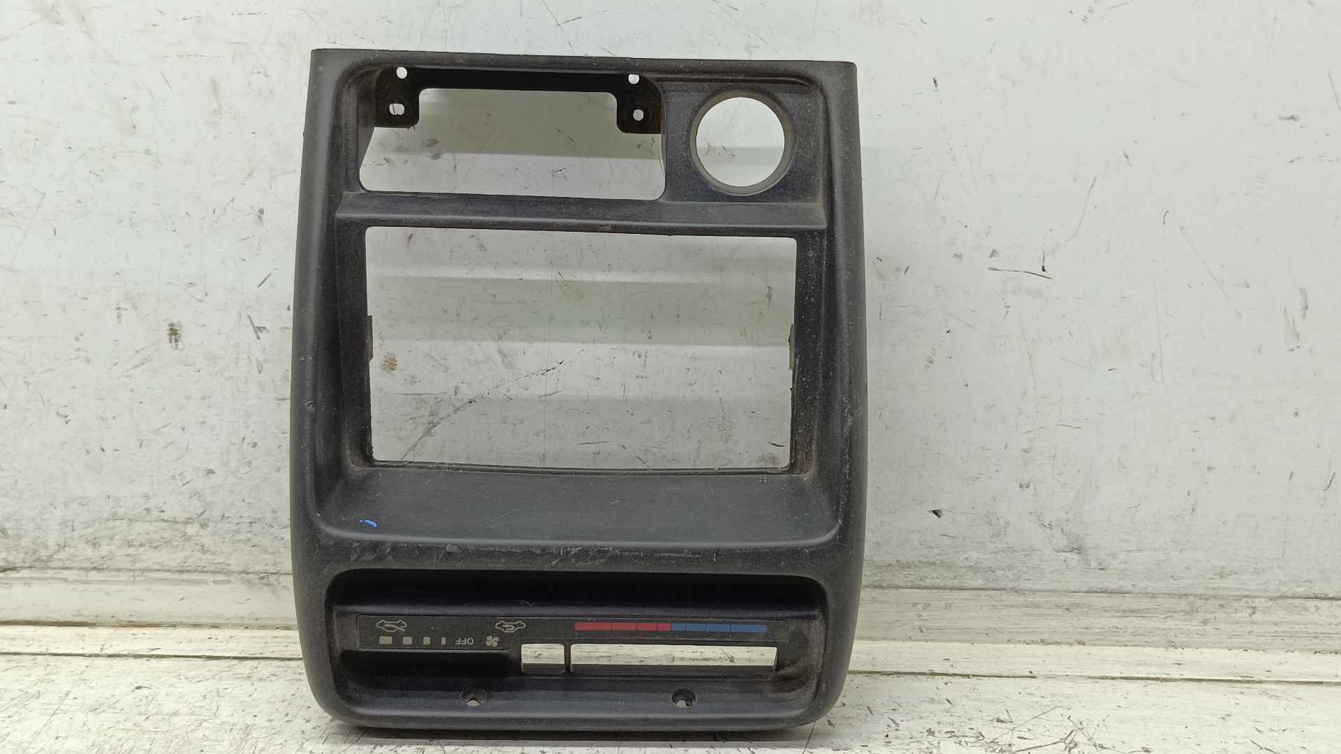 Recambio de moldura interior para suzuki vitara se/sv (et) 2.0 turbodiesel referencia OEM IAM   