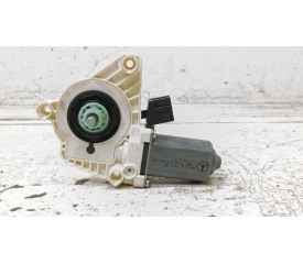 Recambio de motor elevalunas trasero derecho para mercedes-benz clase a (w169) a 180 cdi (169.007, 169.307) referencia OEM IAM 7