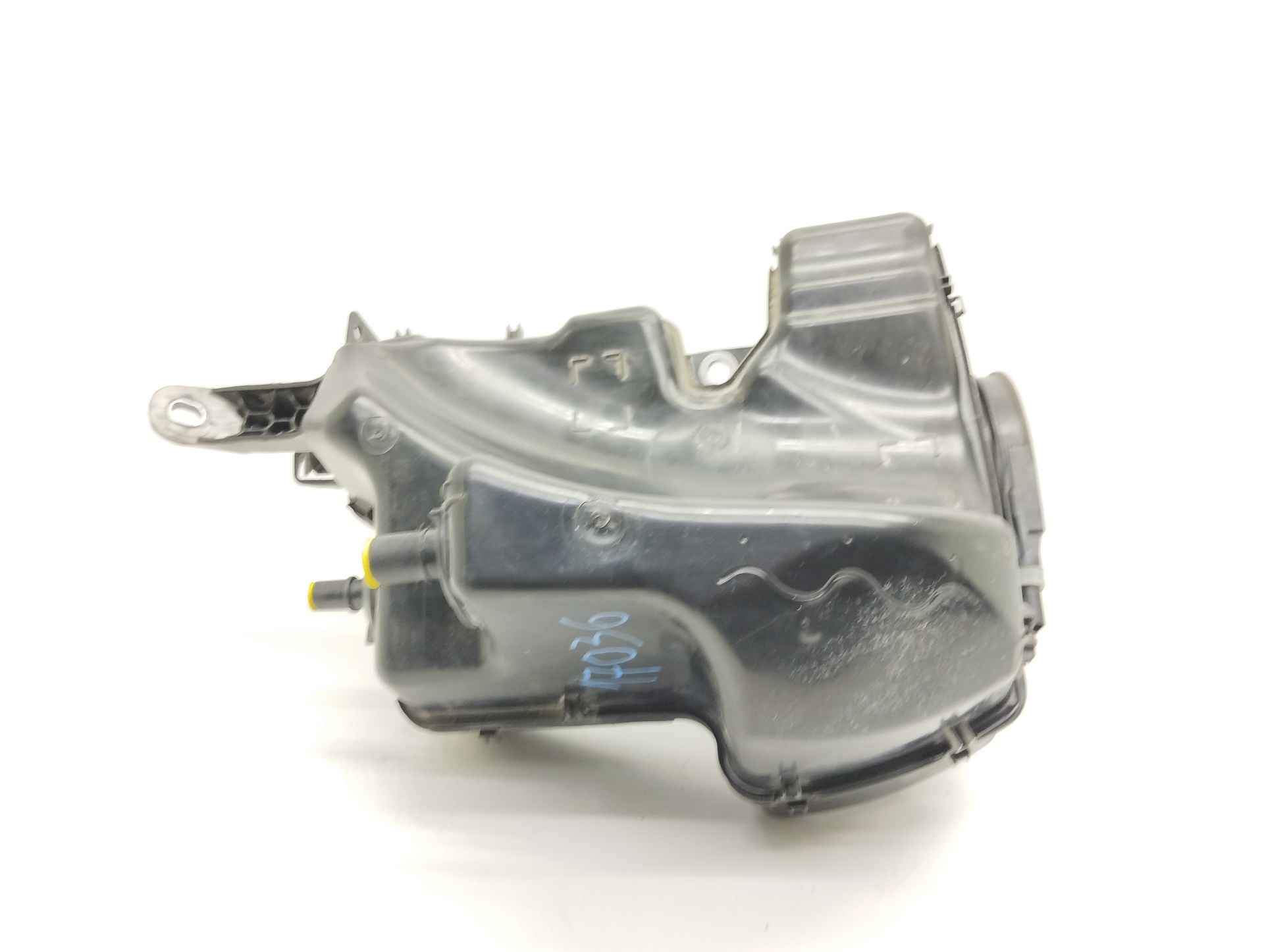 Recambio de deposito aditivo para skoda kamiq (nw4) active referencia OEM IAM 2Q0131877G 5Q0131969E 0444040022 BOSCH