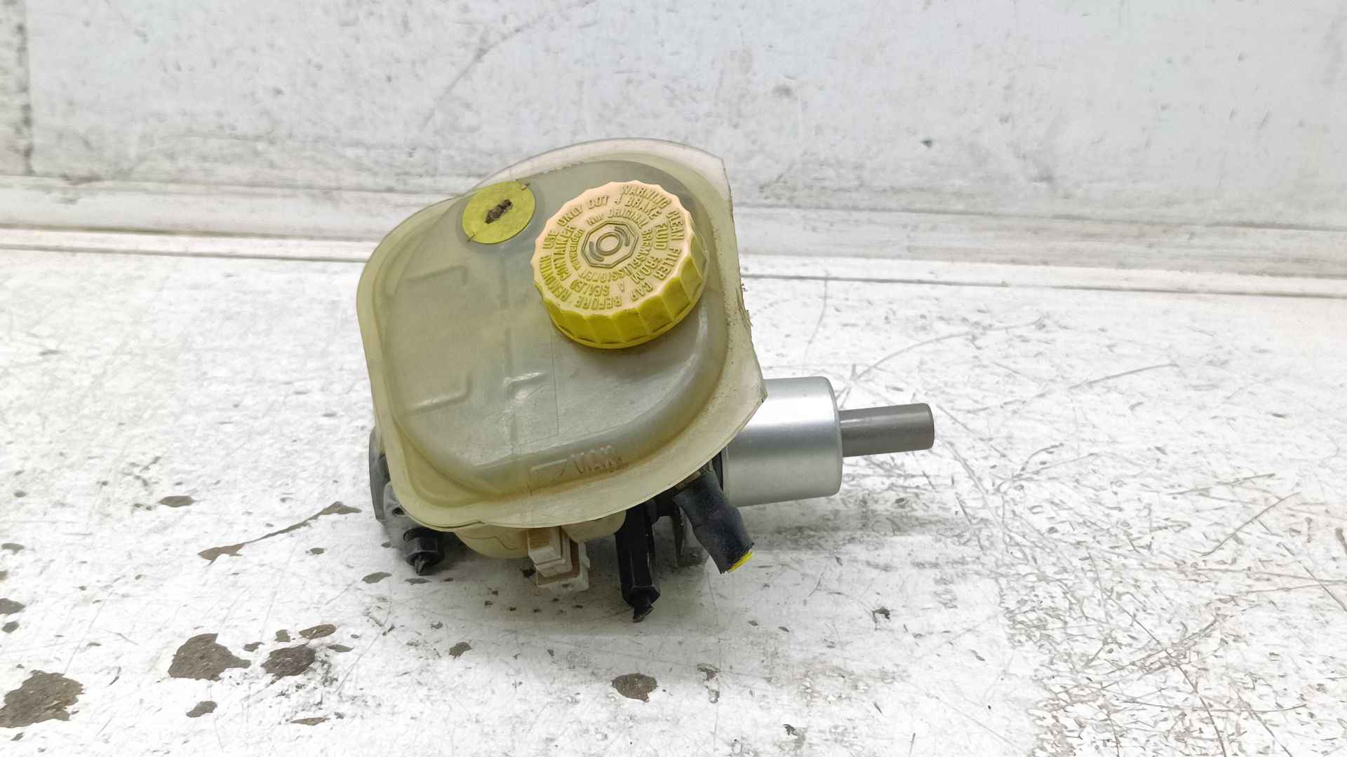 Recambio de bomba freno para volkswagen passat b5.5 (3b3) 1.9 tdi referencia OEM IAM 4D0611021B  
