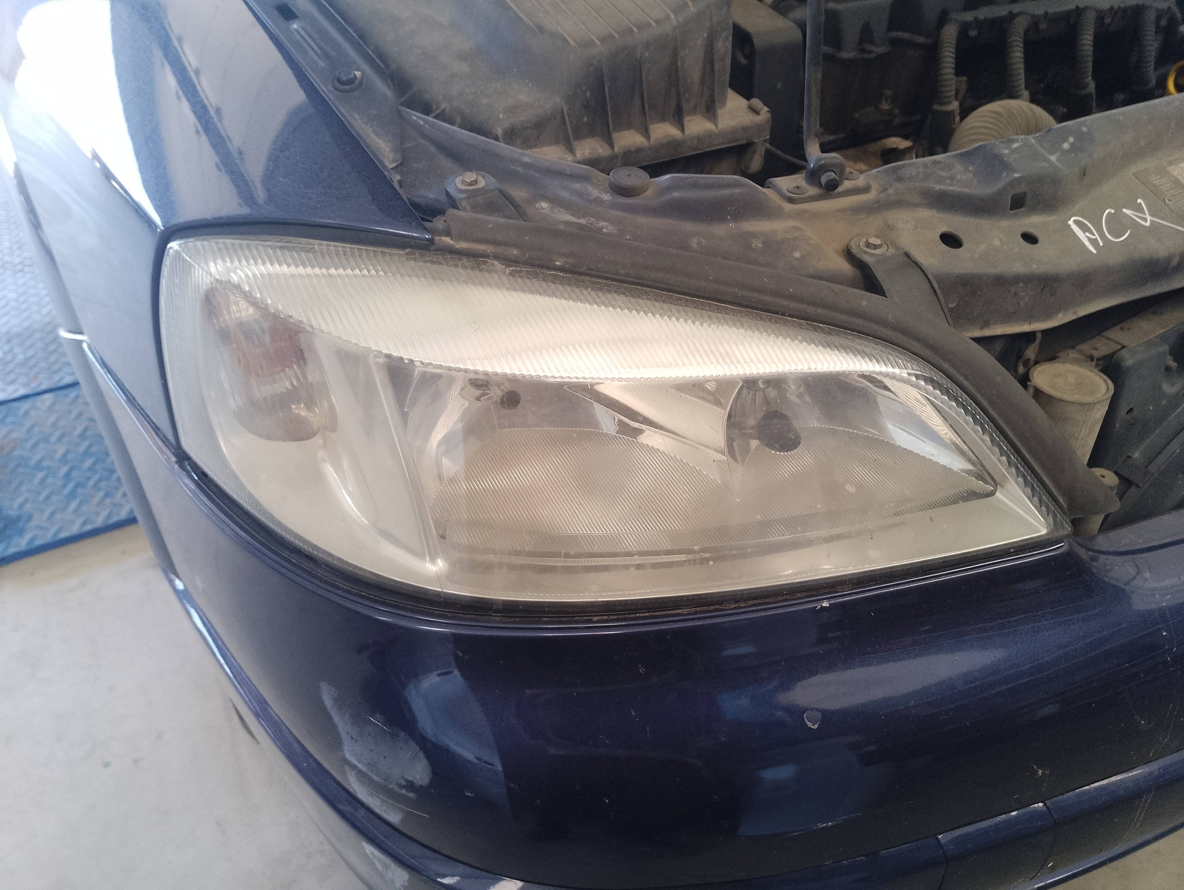 Recambio de faro derecho para opel astra g berlina club referencia OEM IAM   