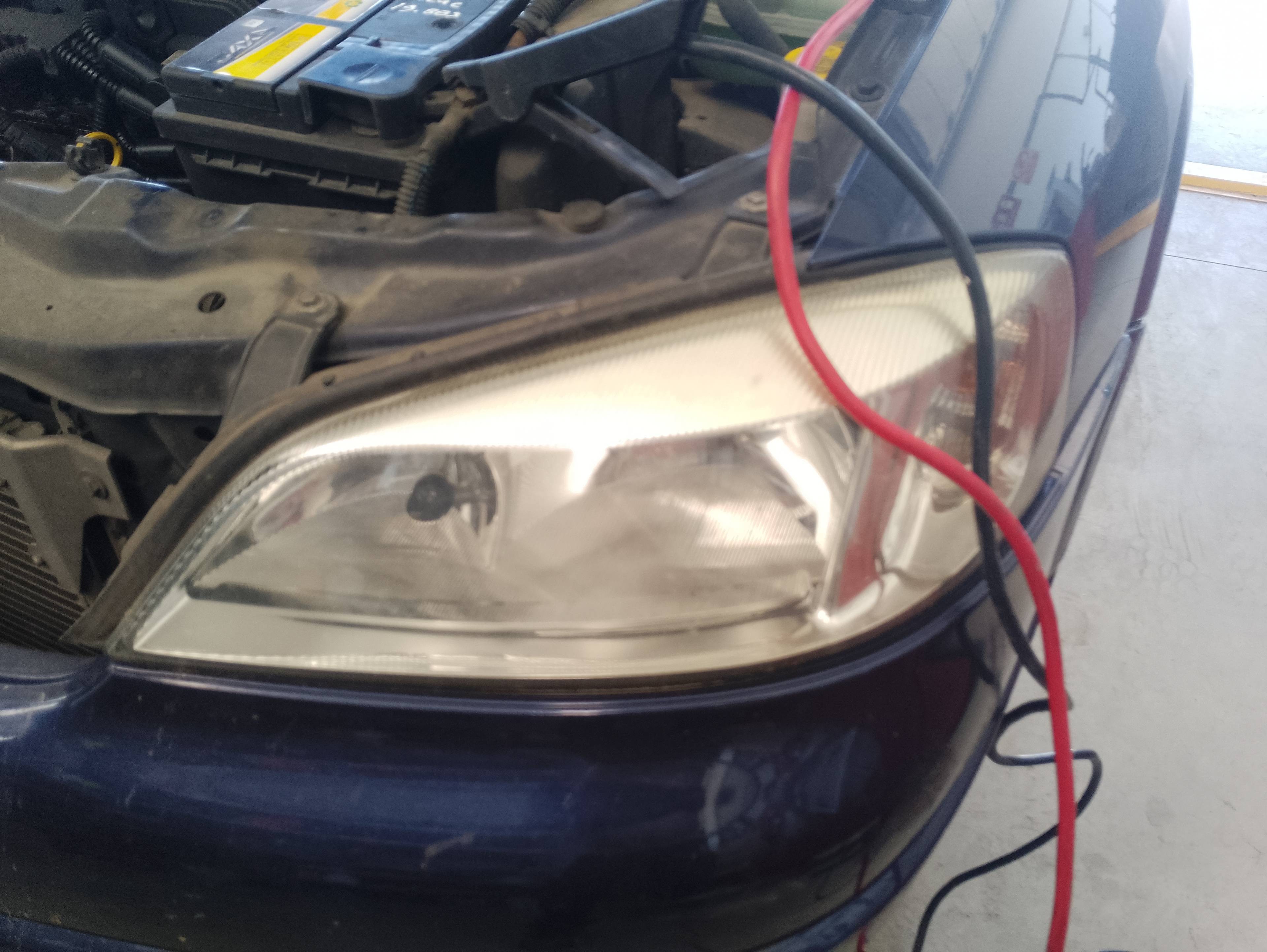 Recambio de faro izquierdo para opel astra g berlina club referencia OEM IAM   