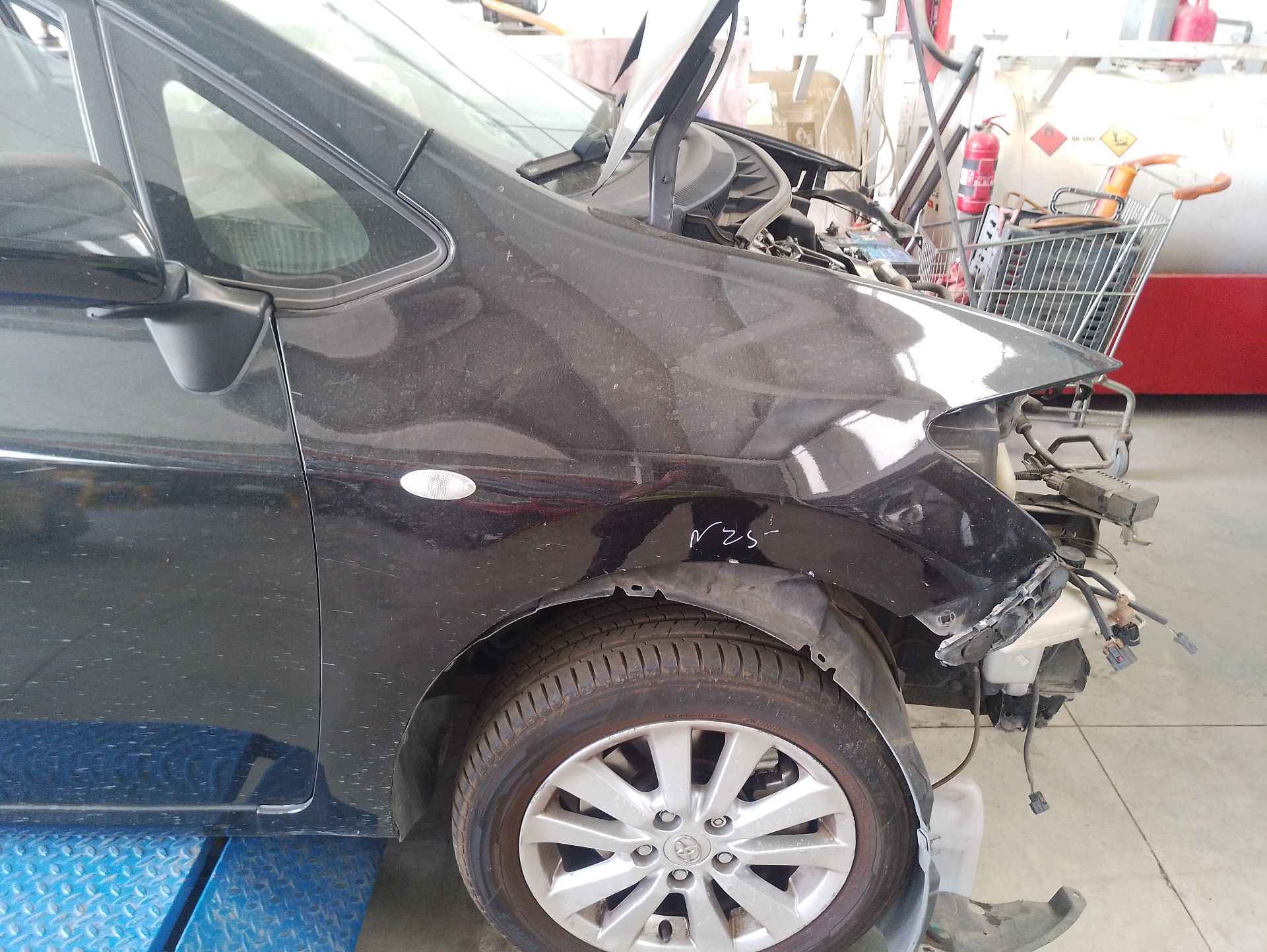 Recambio de aleta delantera derecha para toyota auris (_e15_) 2.0 d-4d (ade150_) referencia OEM IAM 5380102100  