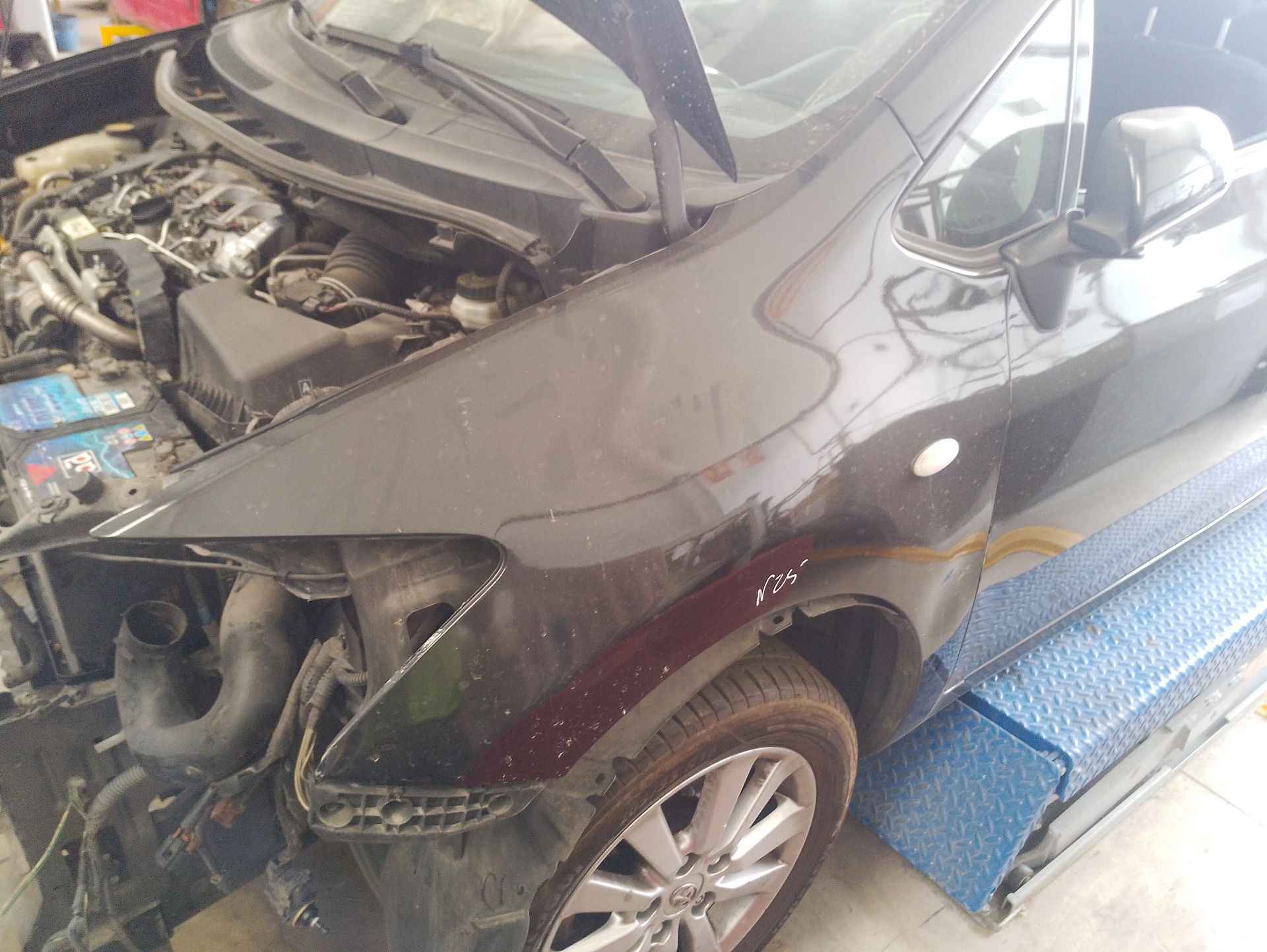 Recambio de aleta delantera izquierda para toyota auris (_e15_) 2.0 d-4d (ade150_) referencia OEM IAM 5380202100  