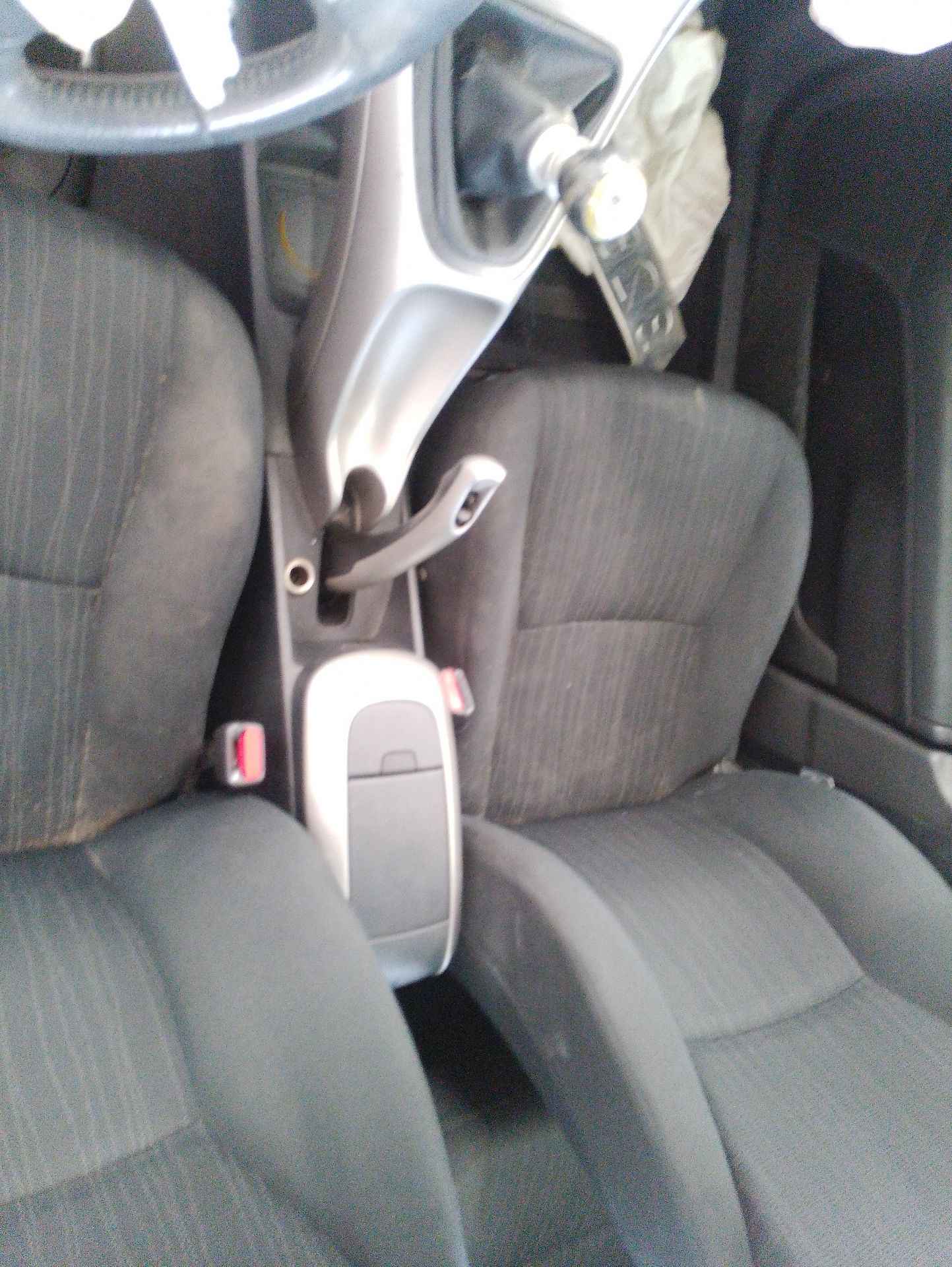 Recambio de apoyabrazos central para toyota auris (_e15_) 2.0 d-4d (ade150_) referencia OEM IAM   