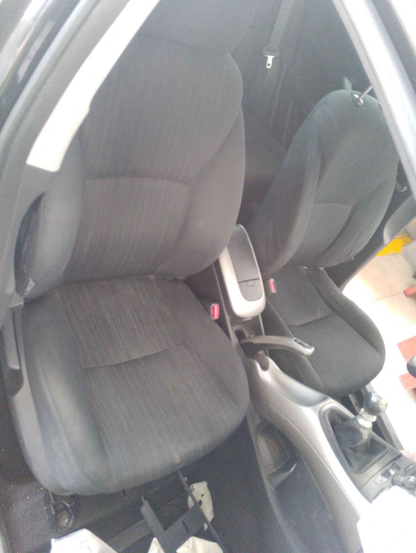 Recambio de asiento delantero derecho para toyota auris (_e15_) 2.0 d-4d (ade150_) referencia OEM IAM   