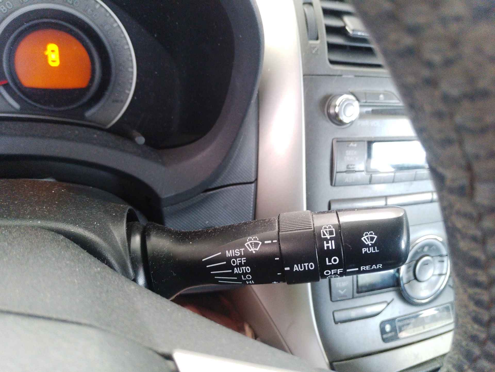 Recambio de mando limpia para toyota auris (_e15_) 2.0 d-4d (ade150_) referencia OEM IAM   