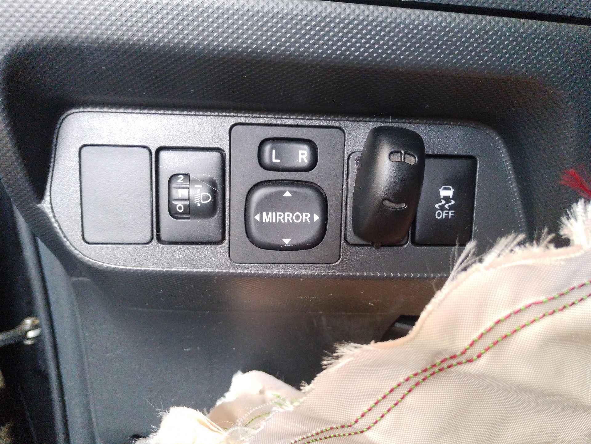 Recambio de mando retrovisor para toyota auris (_e15_) 2.0 d-4d (ade150_) referencia OEM IAM   
