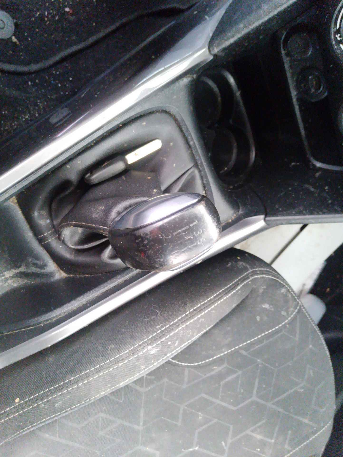 Recambio de palanca cambio para peugeot 2008 i (cu_) 1.6 bluehdi 100 referencia OEM IAM 9810550980  