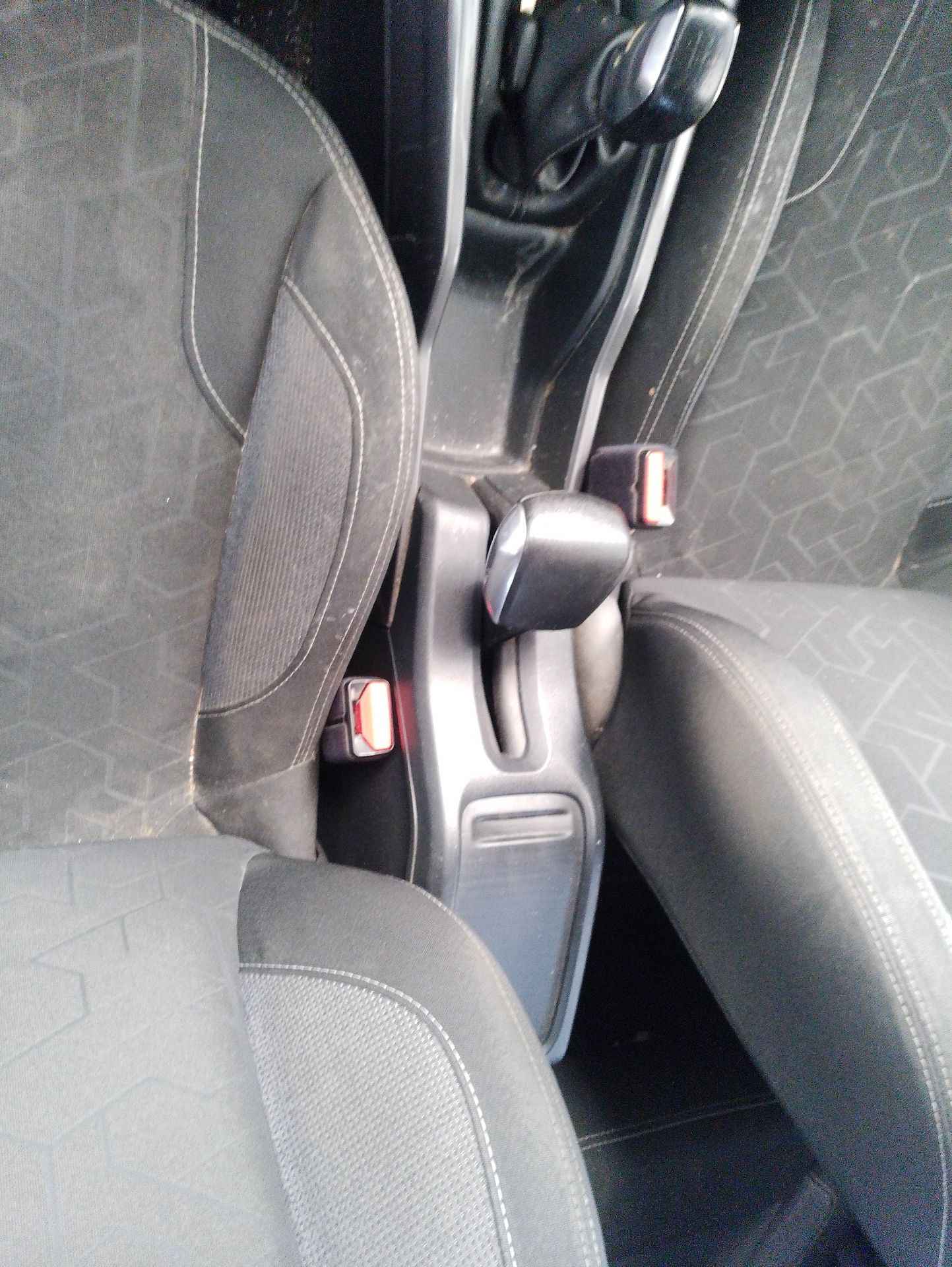 Recambio de apoyabrazos central para peugeot 2008 i (cu_) 1.6 bluehdi 100 referencia OEM IAM   