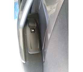 MANDO ELEVALUNAS DELANTERO DERECHO 96751115ZD 