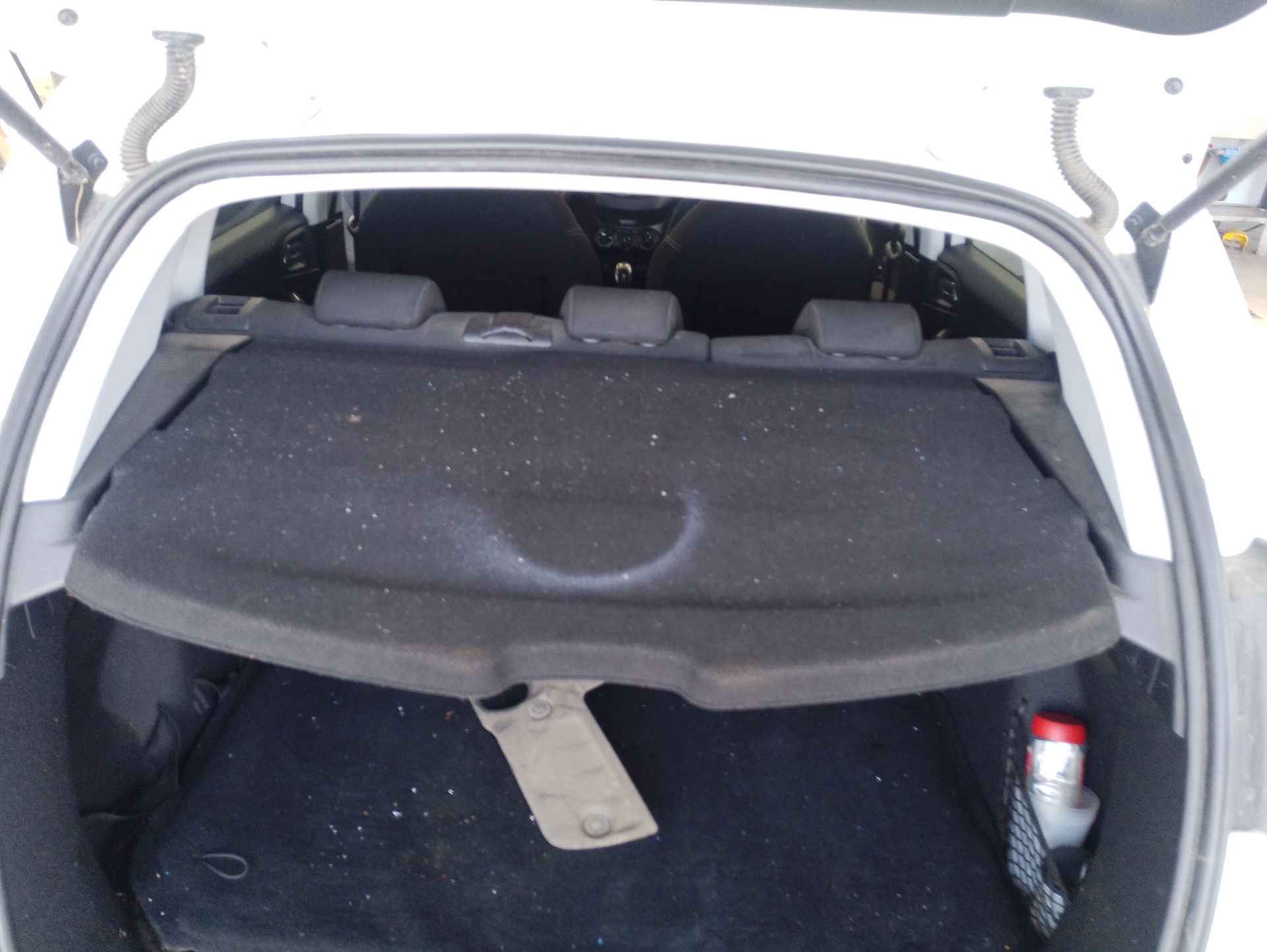 Recambio de bandeja trasera para peugeot 2008 i (cu_) 1.6 bluehdi 100 referencia OEM IAM 96777023ZD  