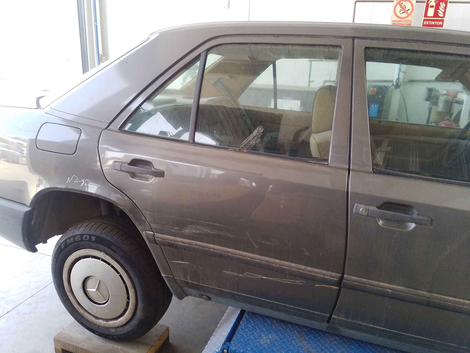 Recambio de puerta trasera derecha para mercedes-benz 124 sedán (w124) 230 e (124.023) referencia OEM IAM   