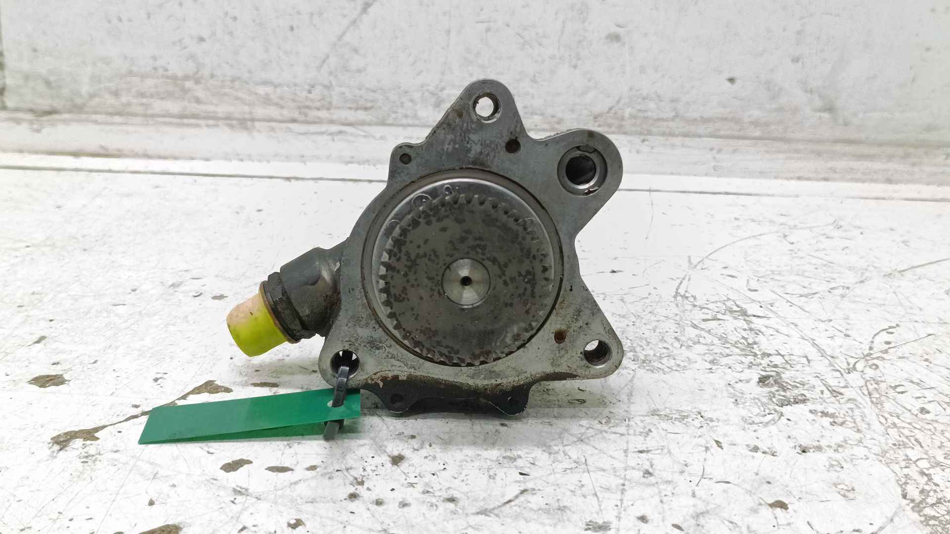 Recambio de depresor freno / bomba vacio para nissan terrano ii (r20) 2.7 tdi 4wd referencia OEM IAM   